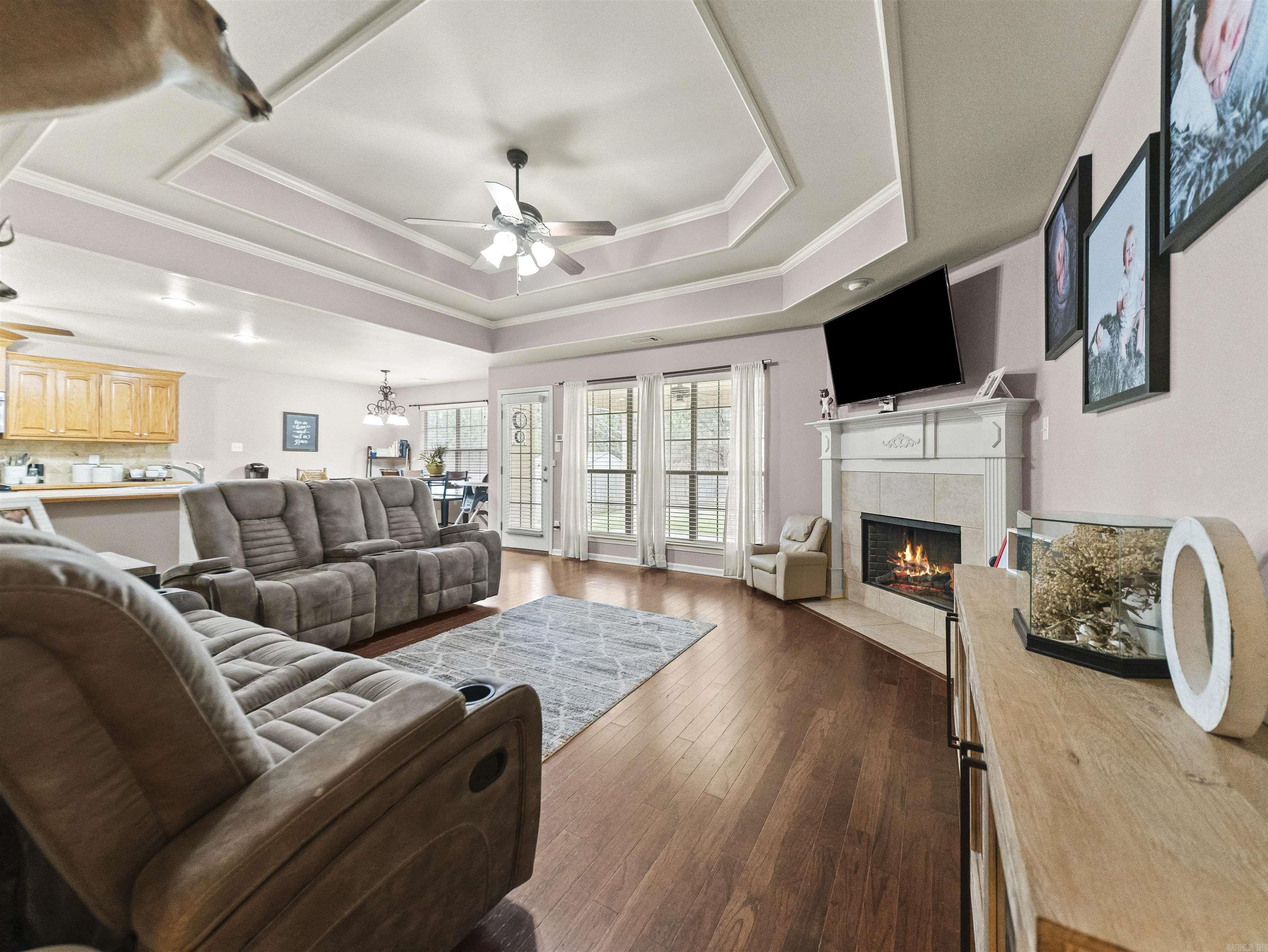 1815 Milburn Dr  Benton, AR