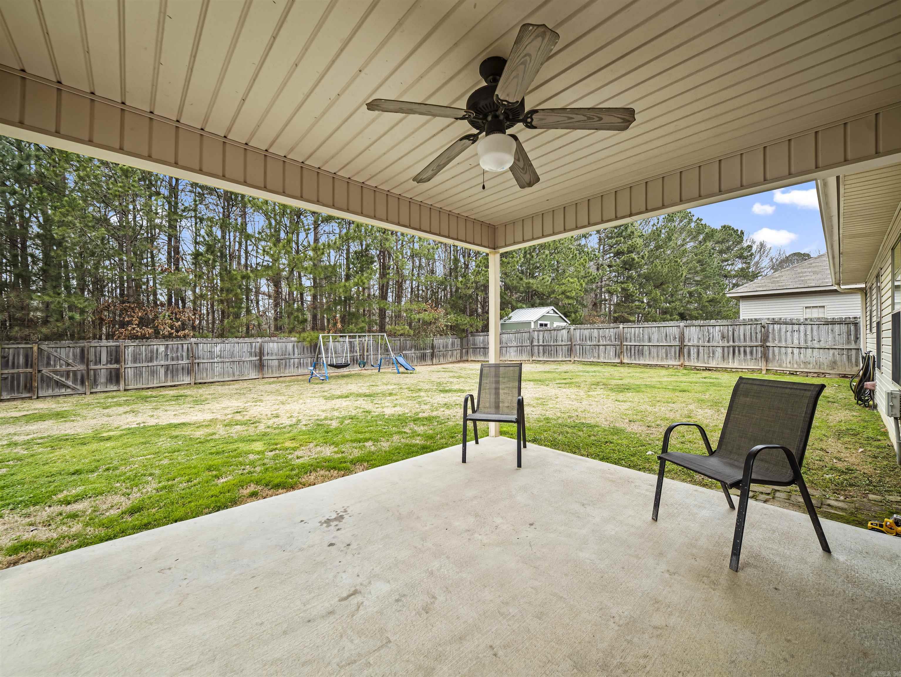 1815 Milburn Dr  Benton, AR