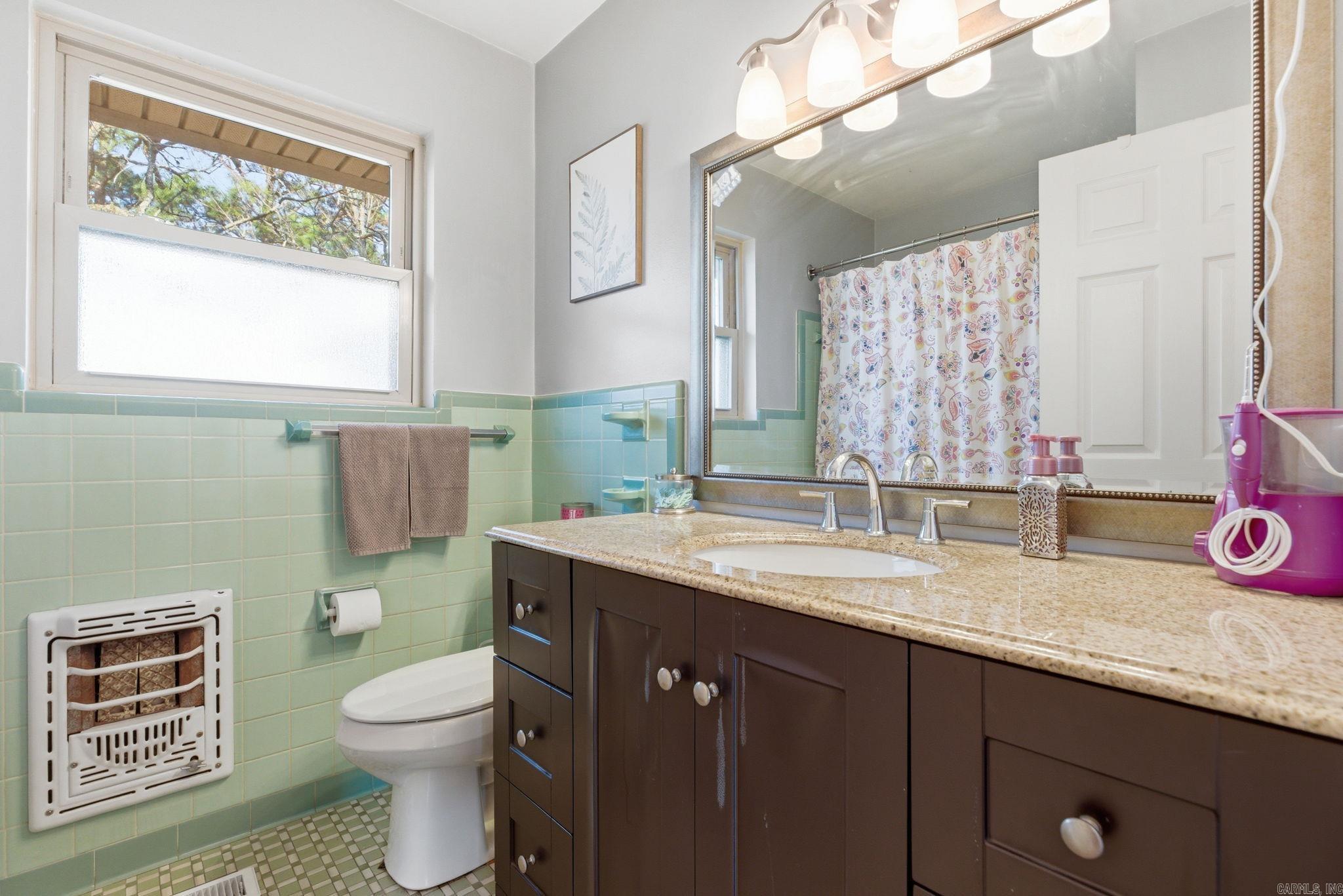 900 E H  North Little Rock, AR