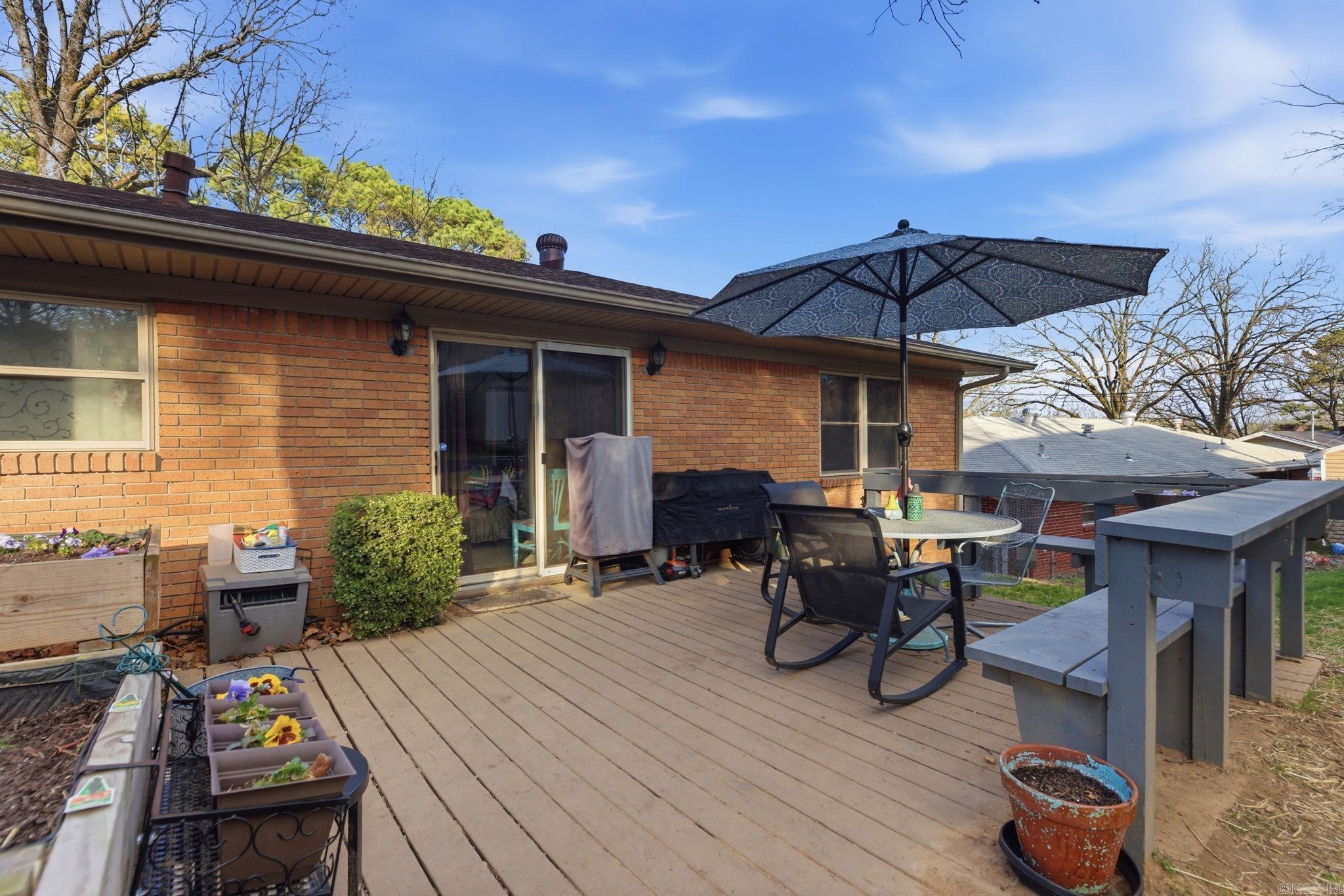 900 E H  North Little Rock, AR