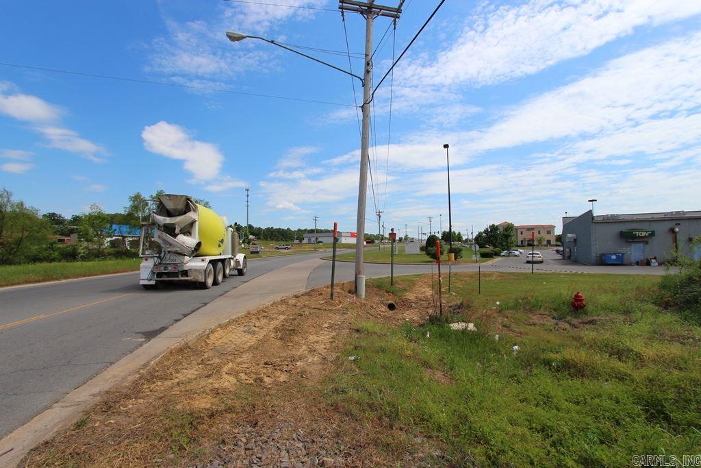 665 S Hogan Lane  Conway, AR