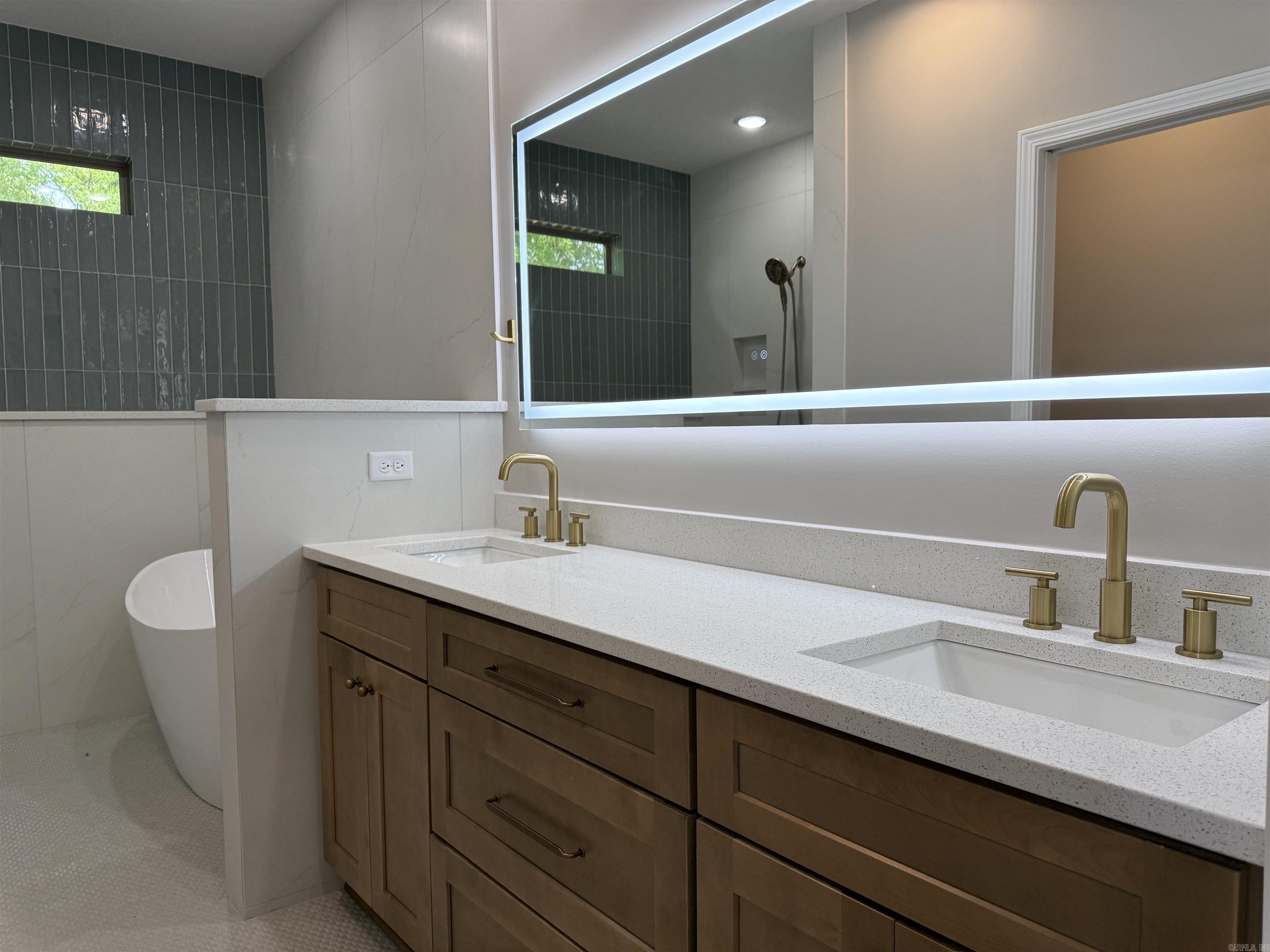 2005 N 8 1/2 Street  Paragould, AR