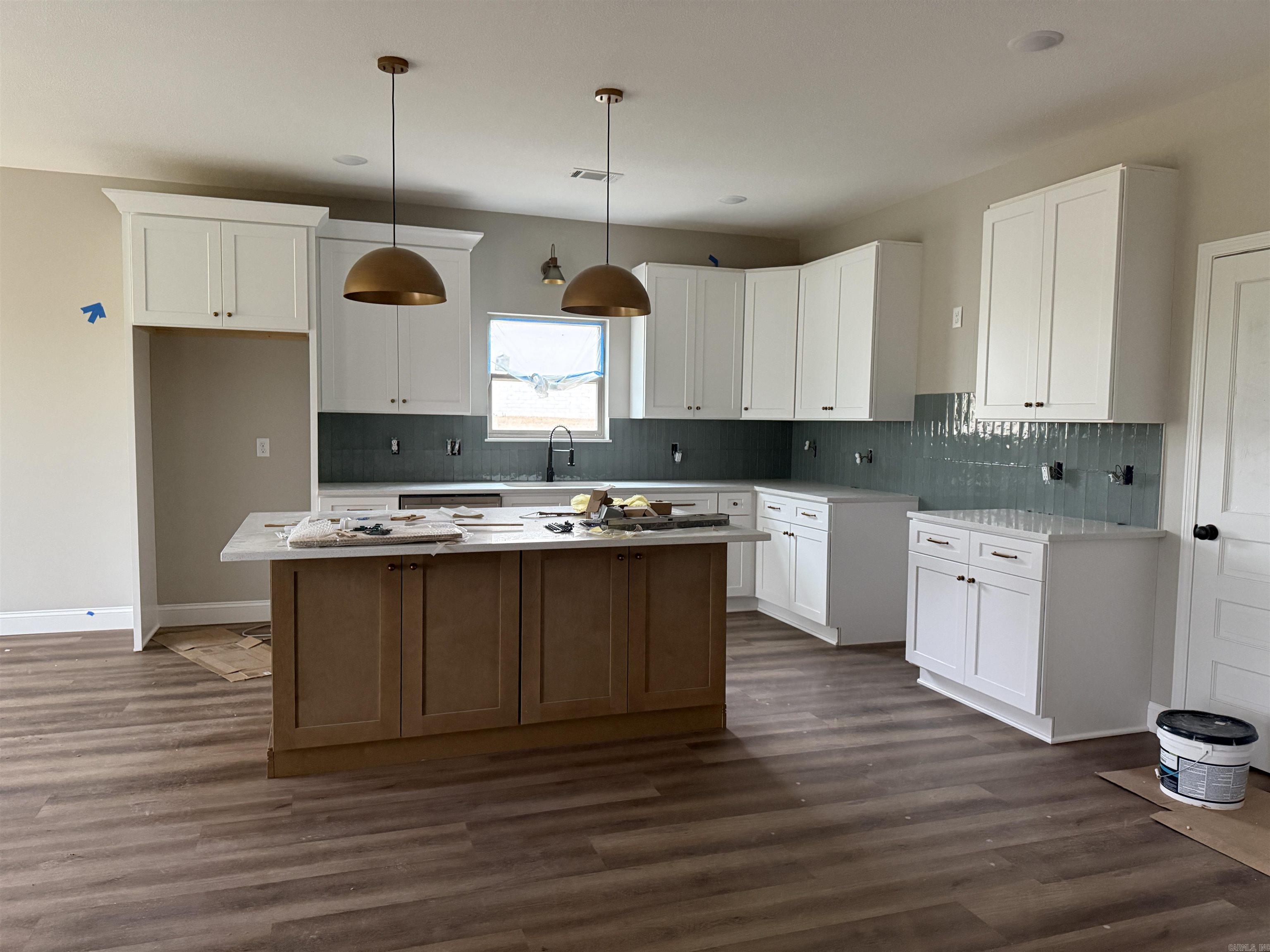 2005 N 8 1/2 Street Paragould, AR 72450