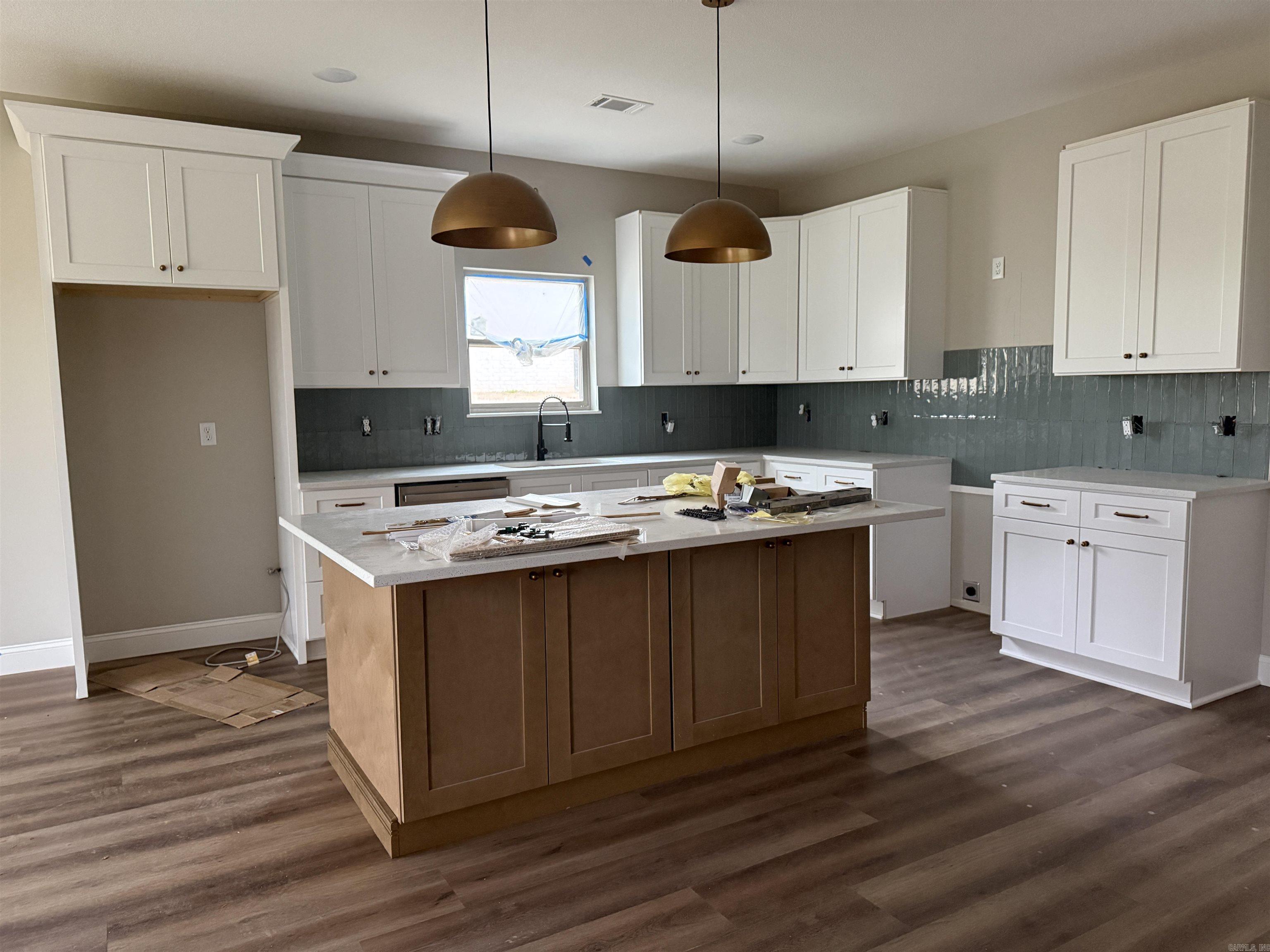 2005 N 8 1/2 Street Paragould, AR 72450