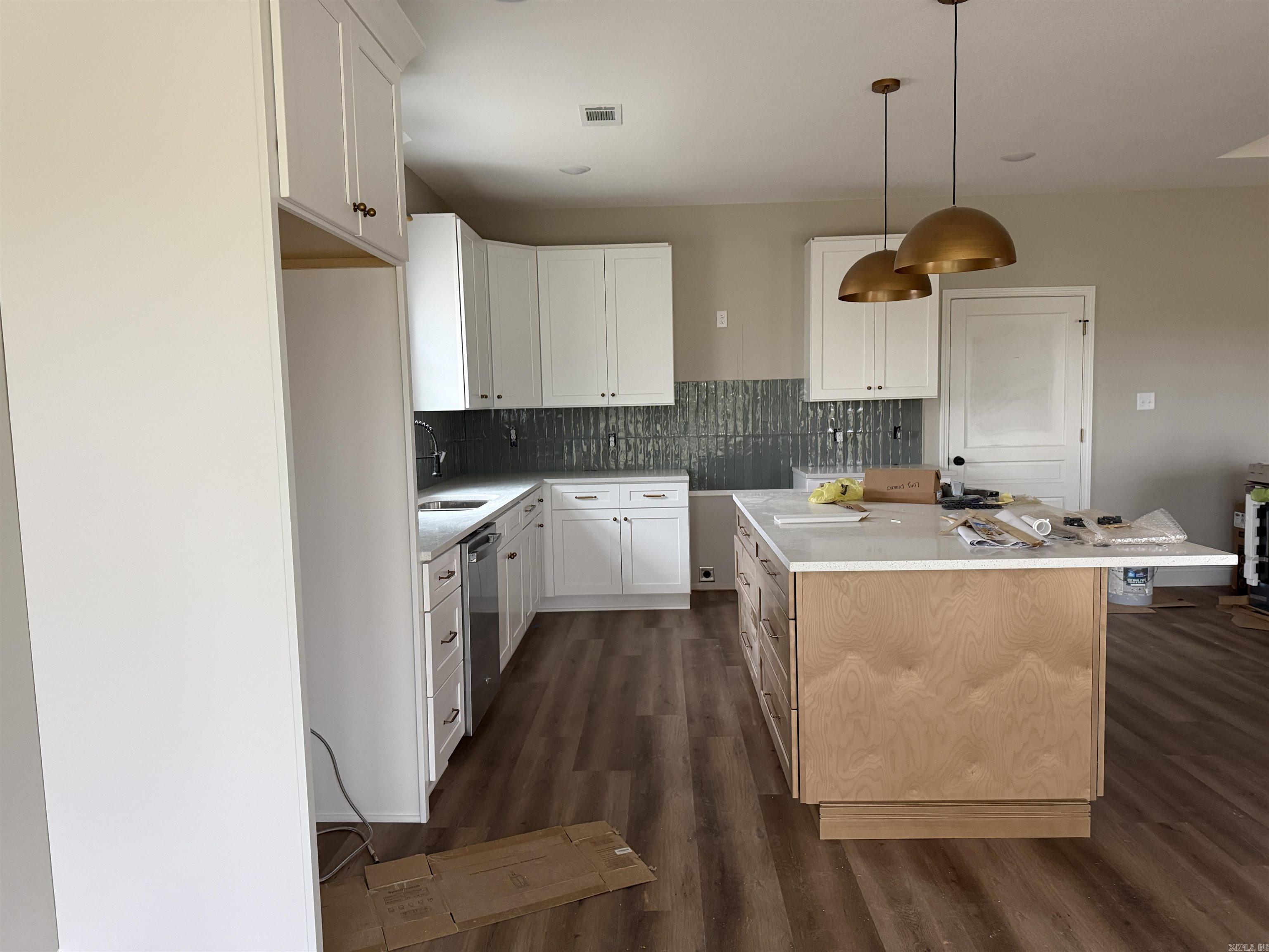 2005 N 8 1/2 Street Paragould, AR 72450