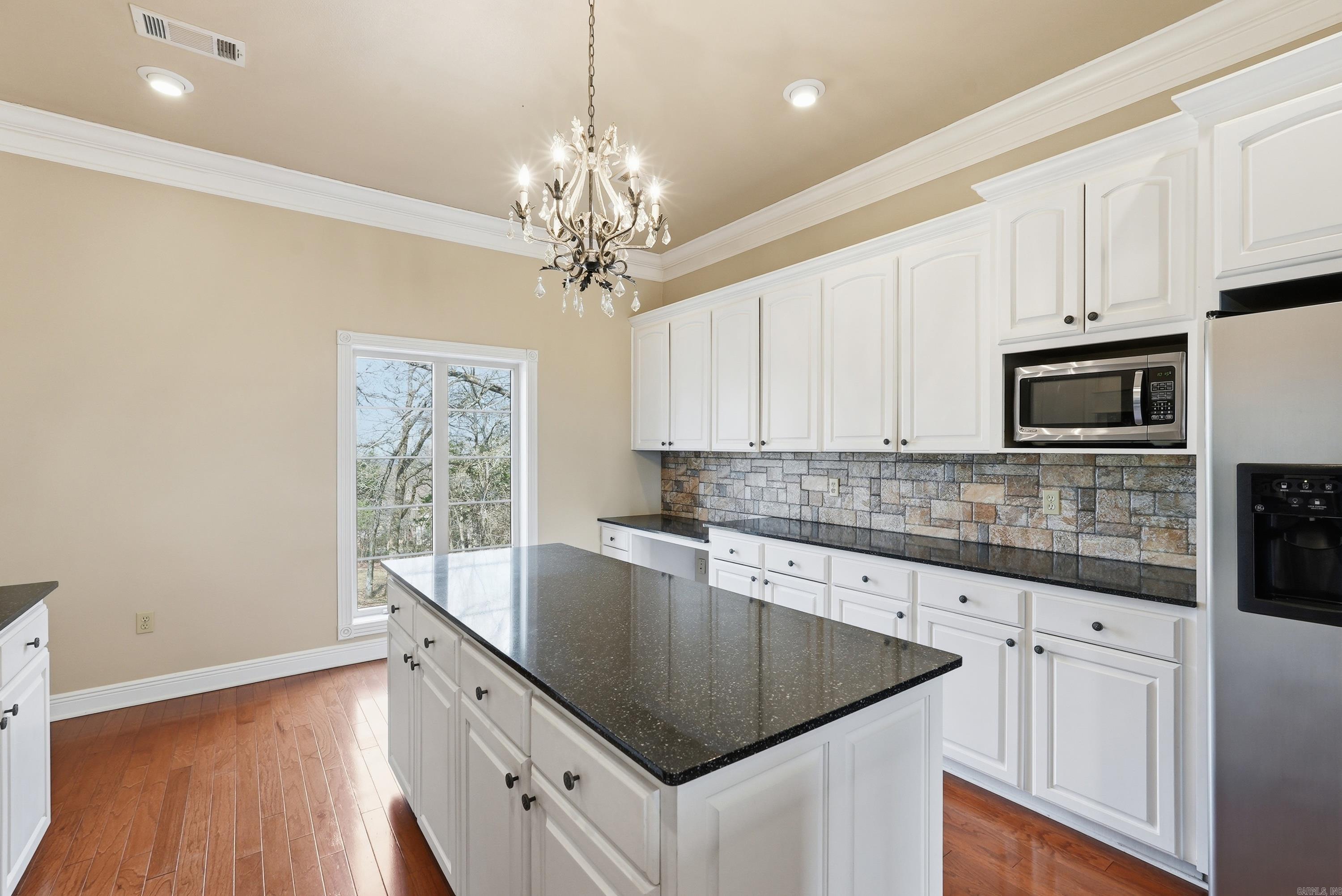 4 Robins Ridge Rd  Morrilton, AR