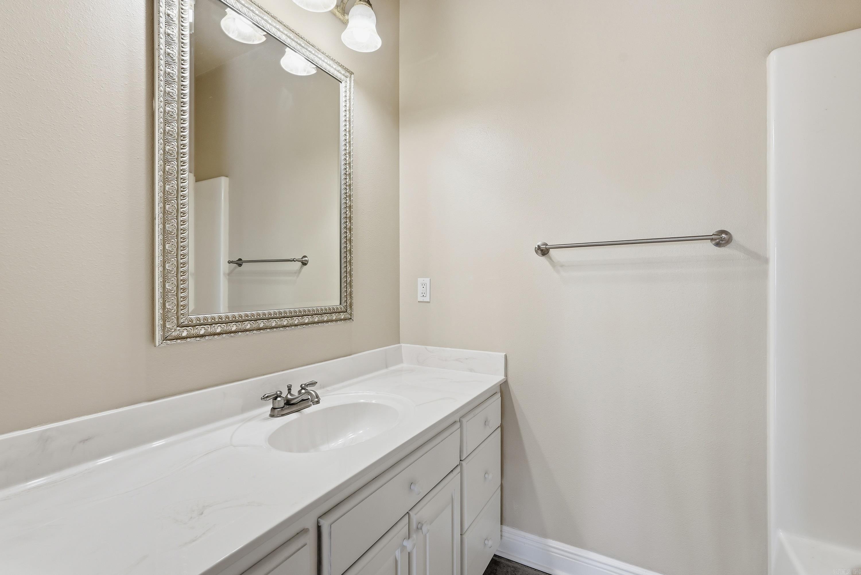 4 Robins Ridge Rd  Morrilton, AR