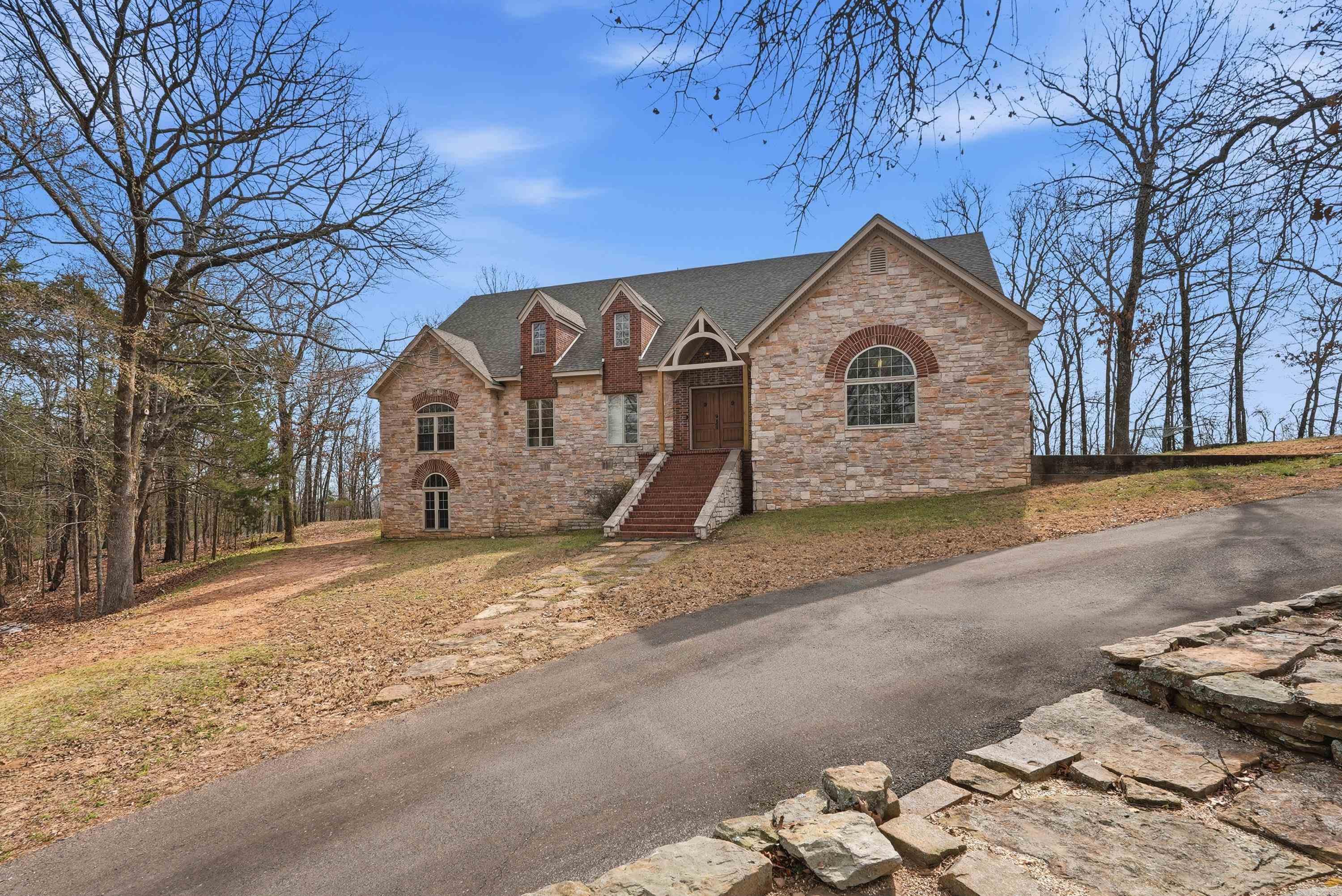 4 Robins Ridge Rd  Morrilton, AR