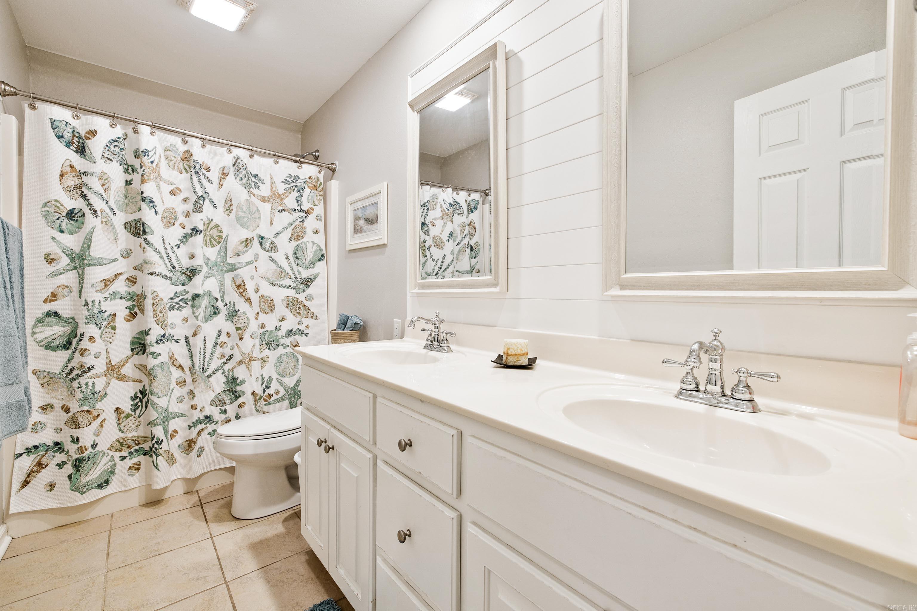 222 Pleasant Holly  Benton, AR