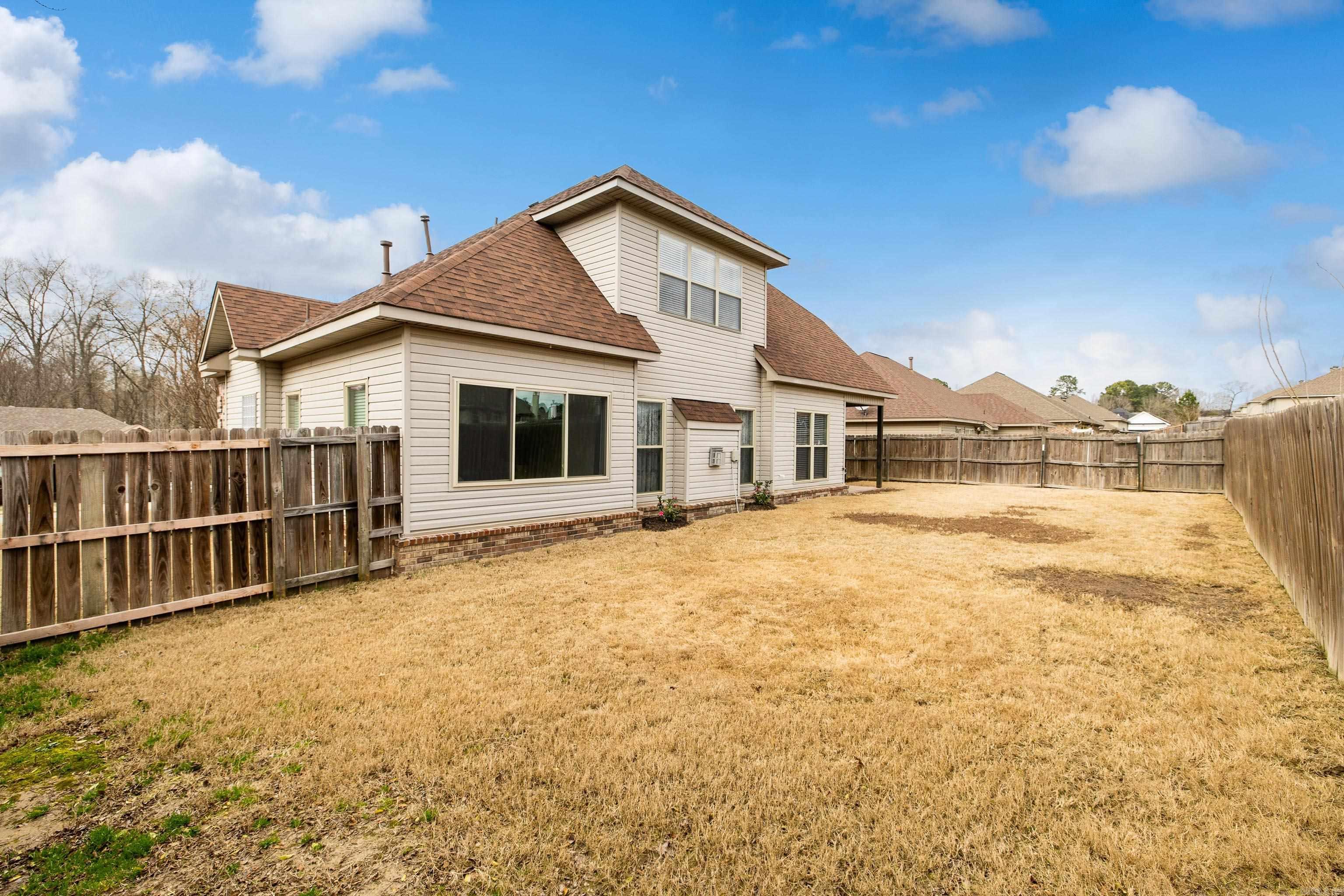 222 Pleasant Holly  Benton, AR