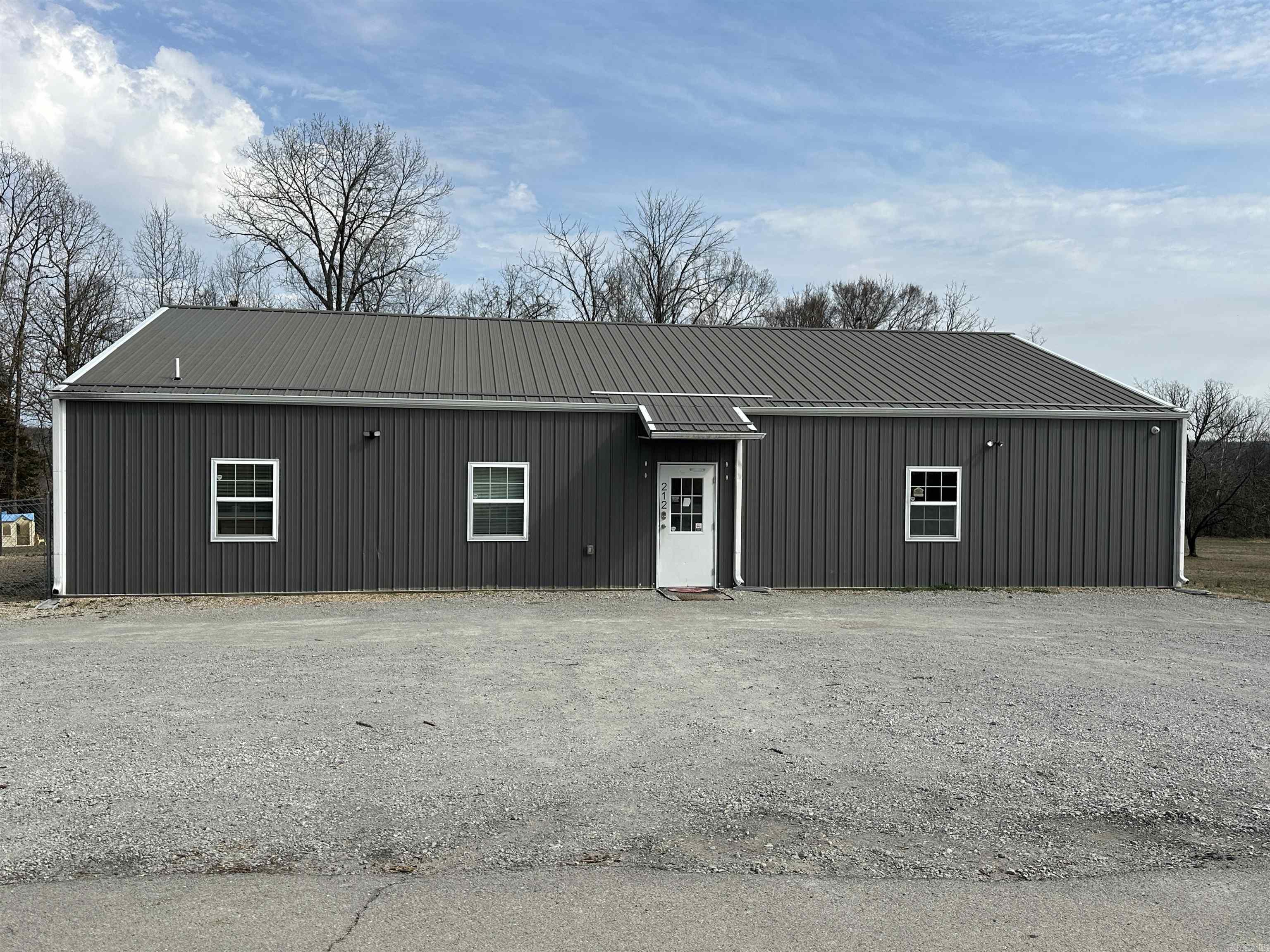 212 S Cedar Street  Yellville, AR