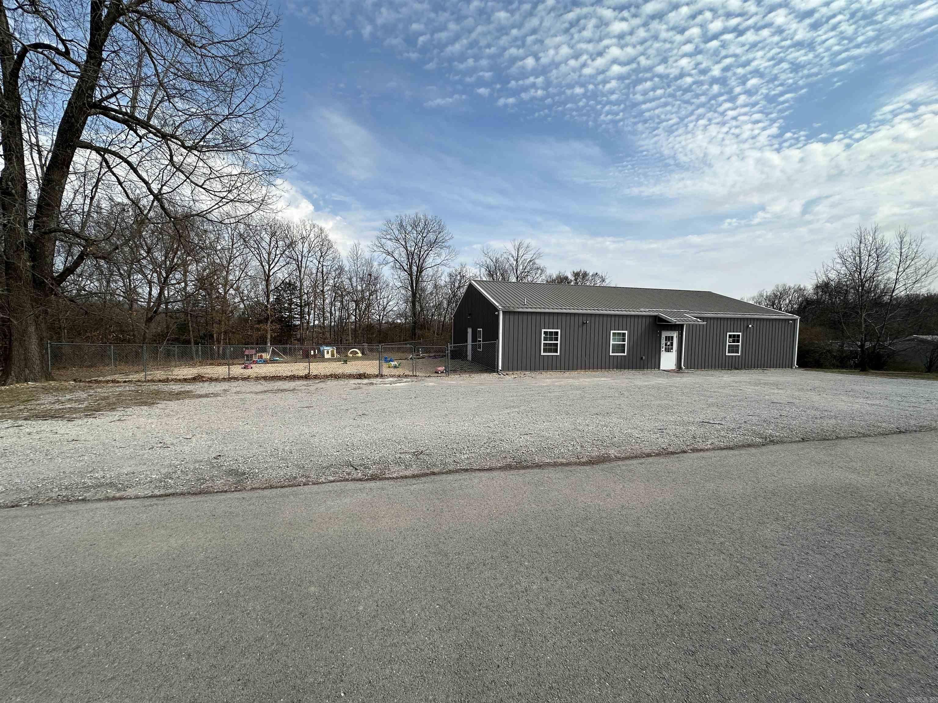 212 S Cedar Street  Yellville, AR