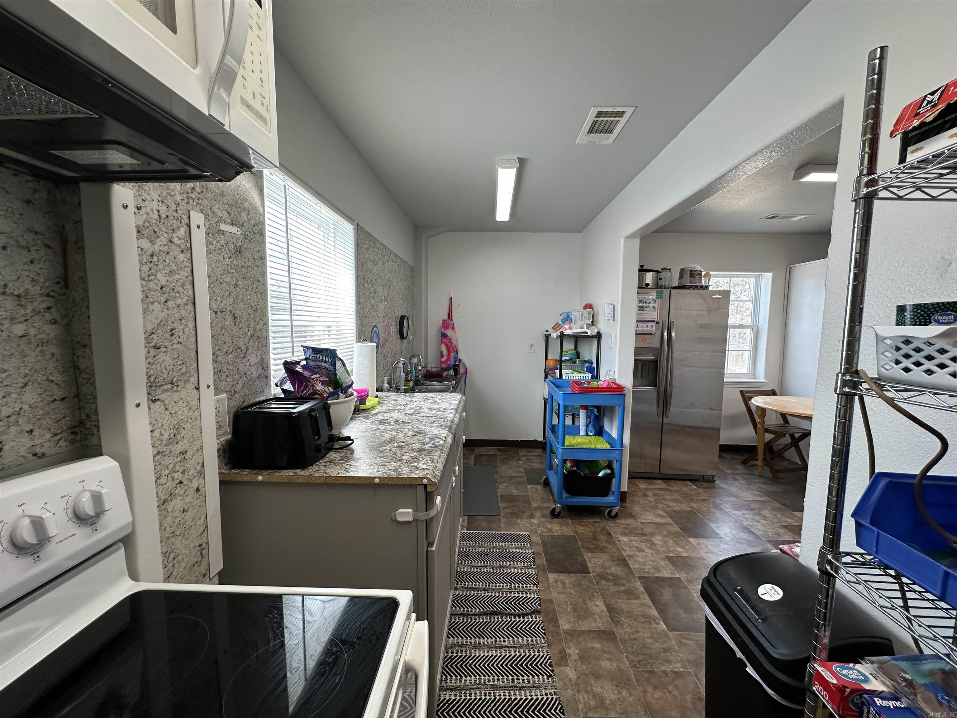 212 S Cedar Street  Yellville, AR