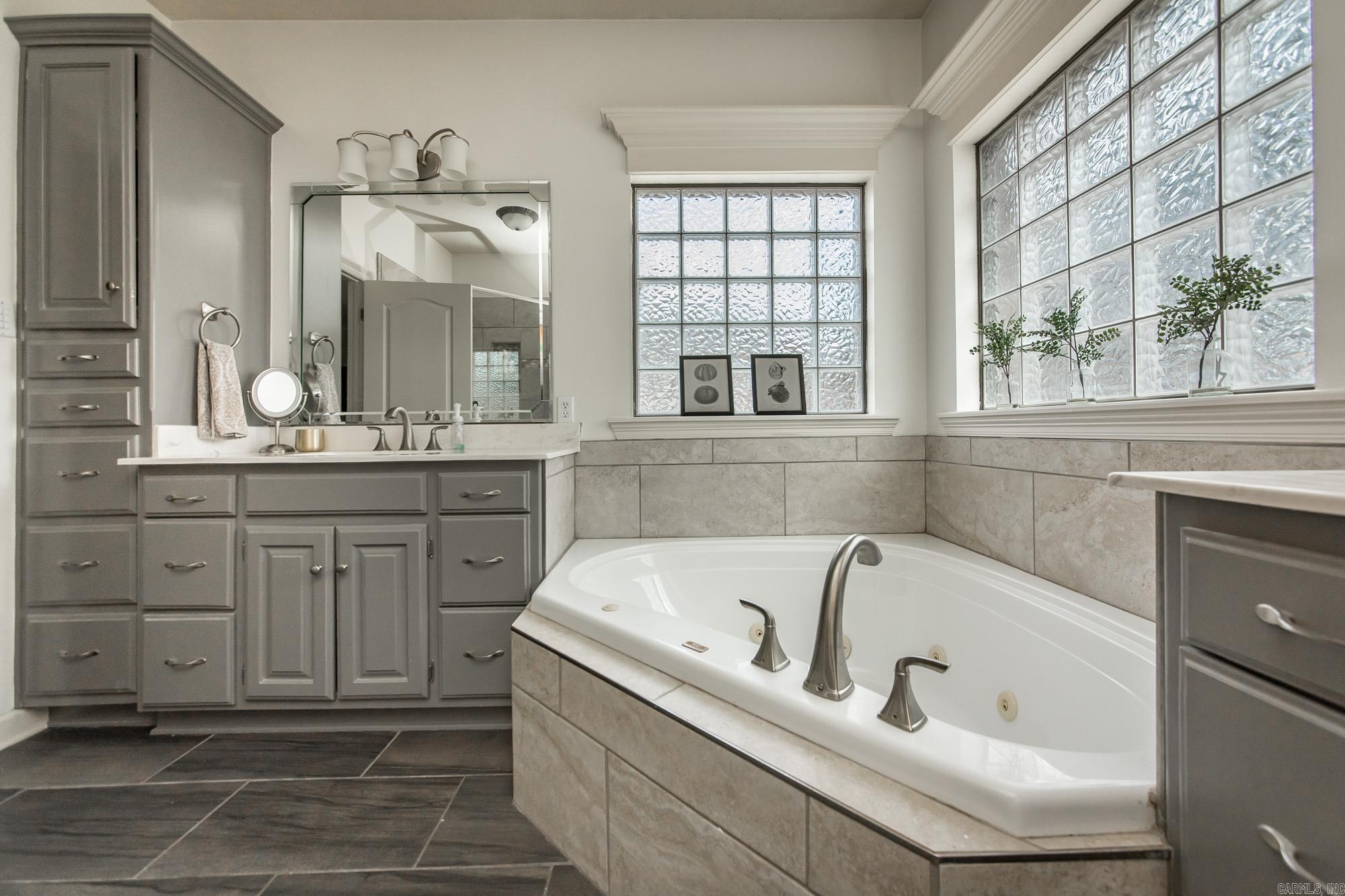 17 Prestwick  Cabot, AR