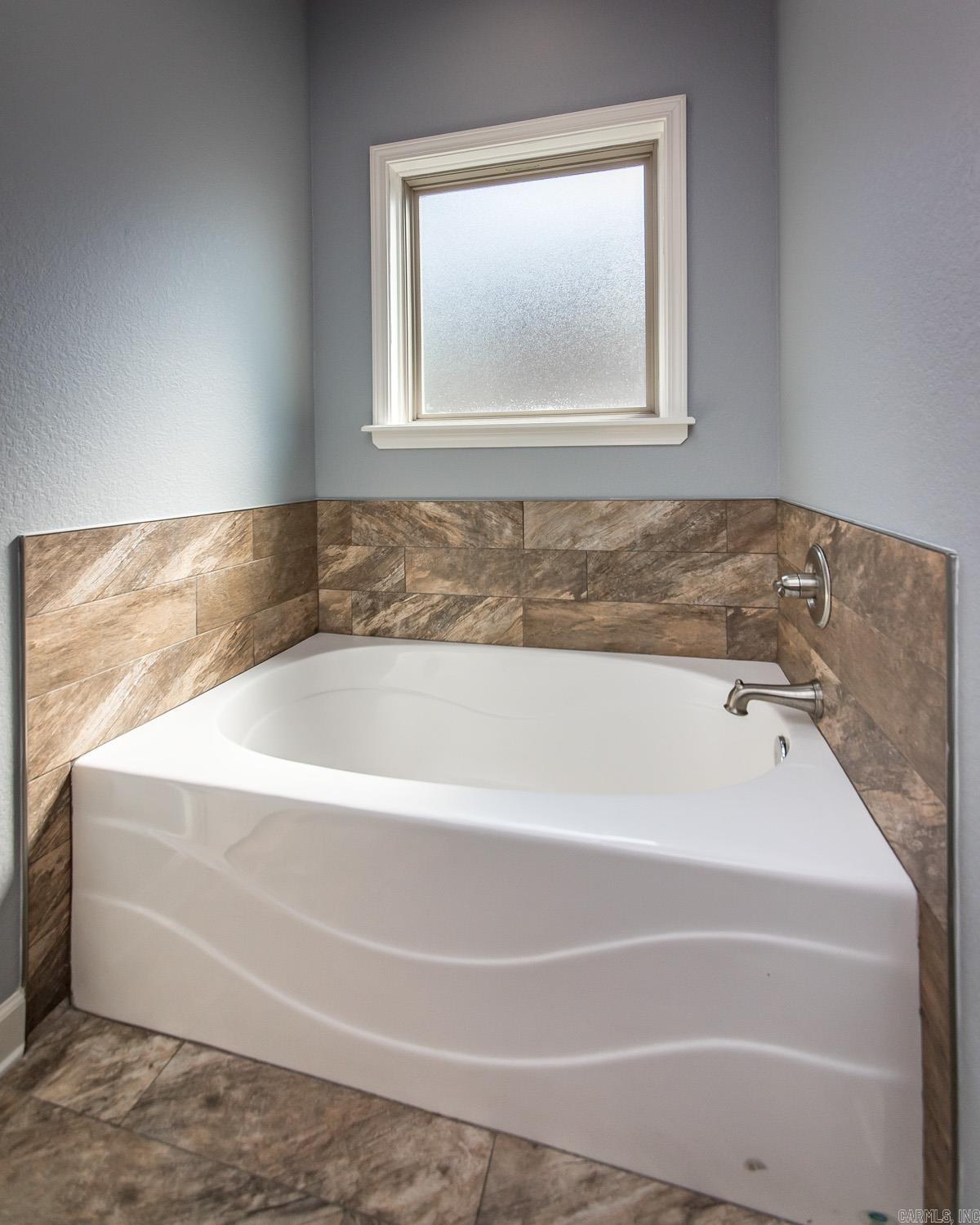 761 Mango  Austin, AR