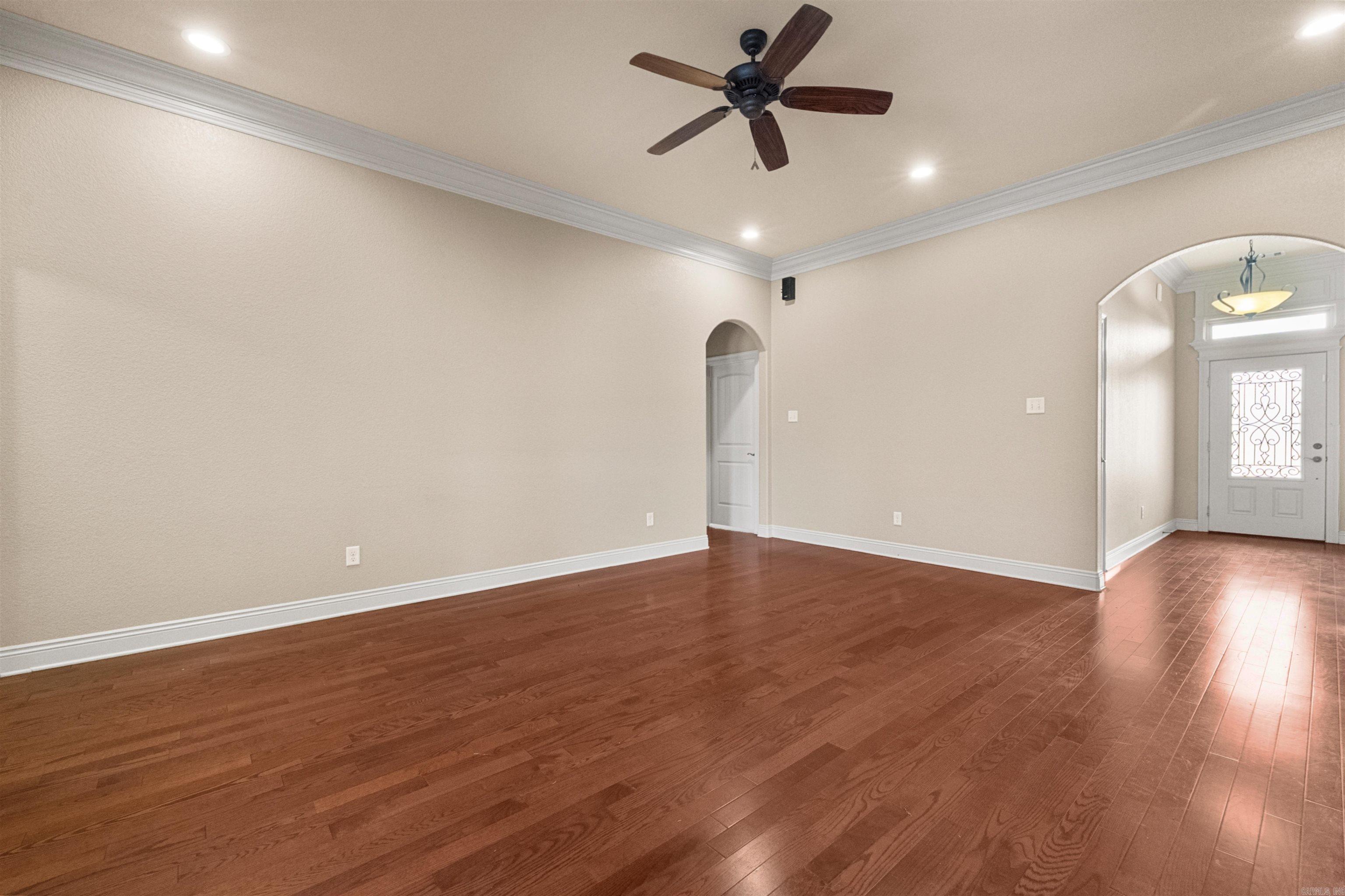 164 Crystal Lake Rd  Austin, AR