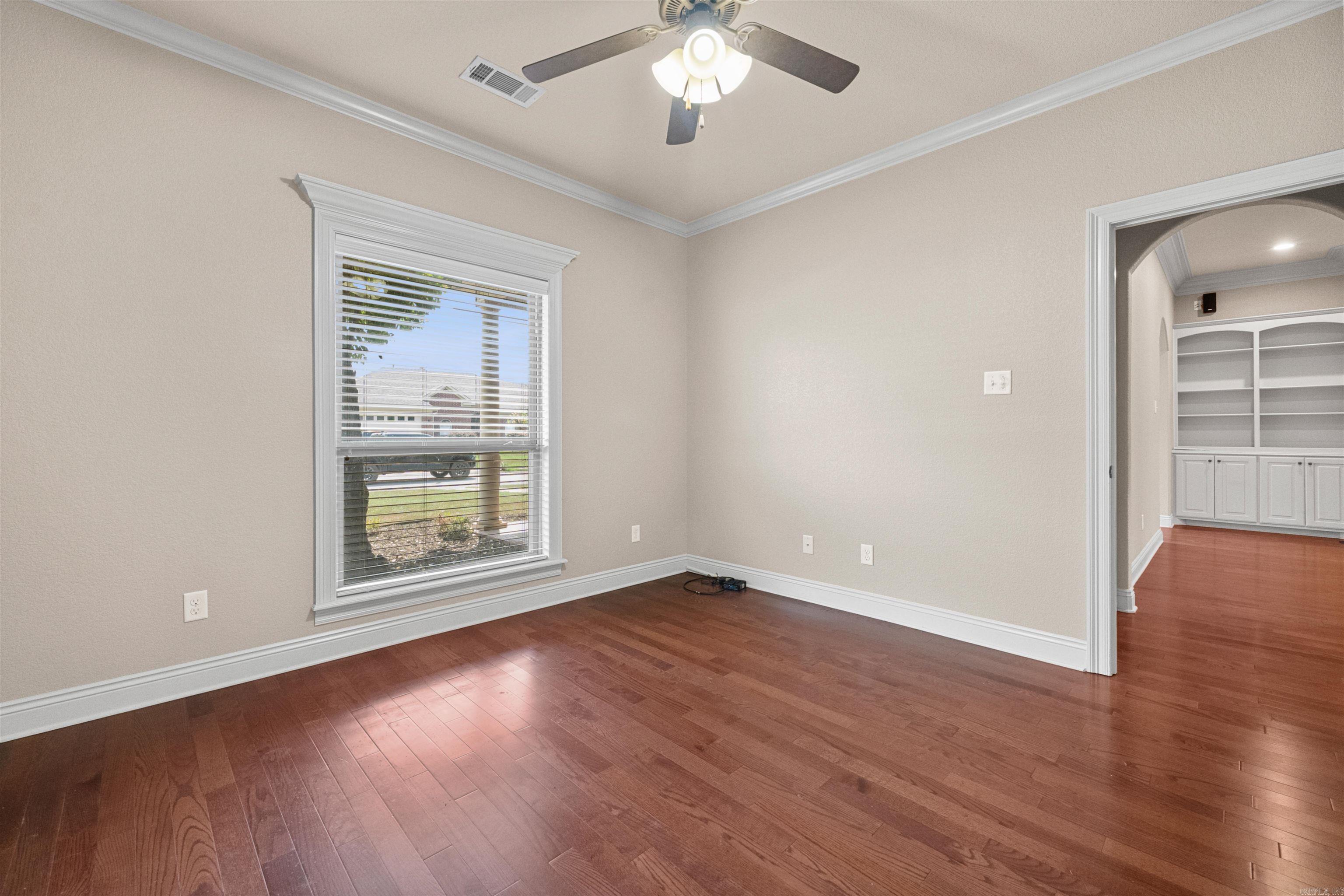 164 Crystal Lake Rd  Austin, AR