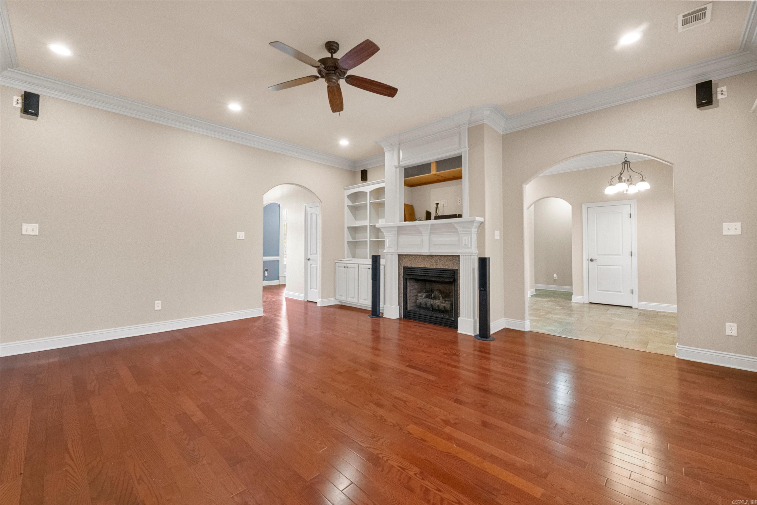 164 Crystal Lake Rd  Austin, AR