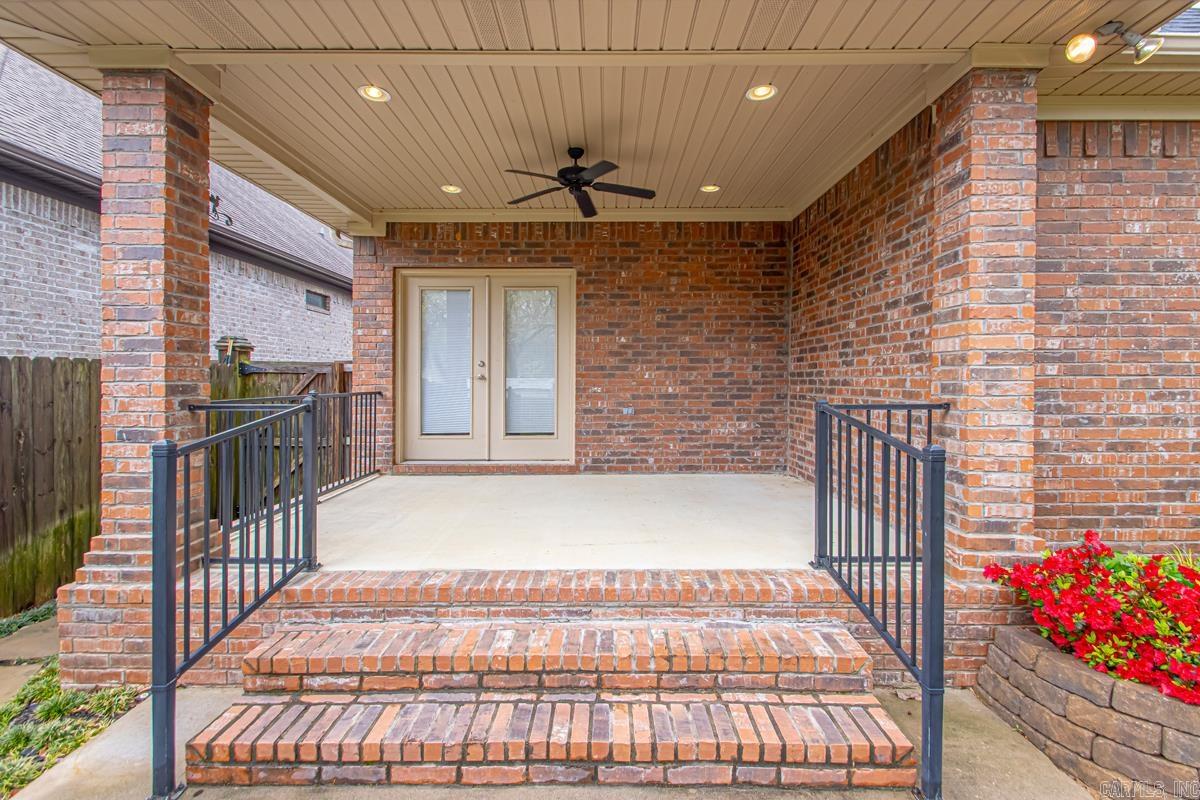 9 Bishop  Little Rock, AR