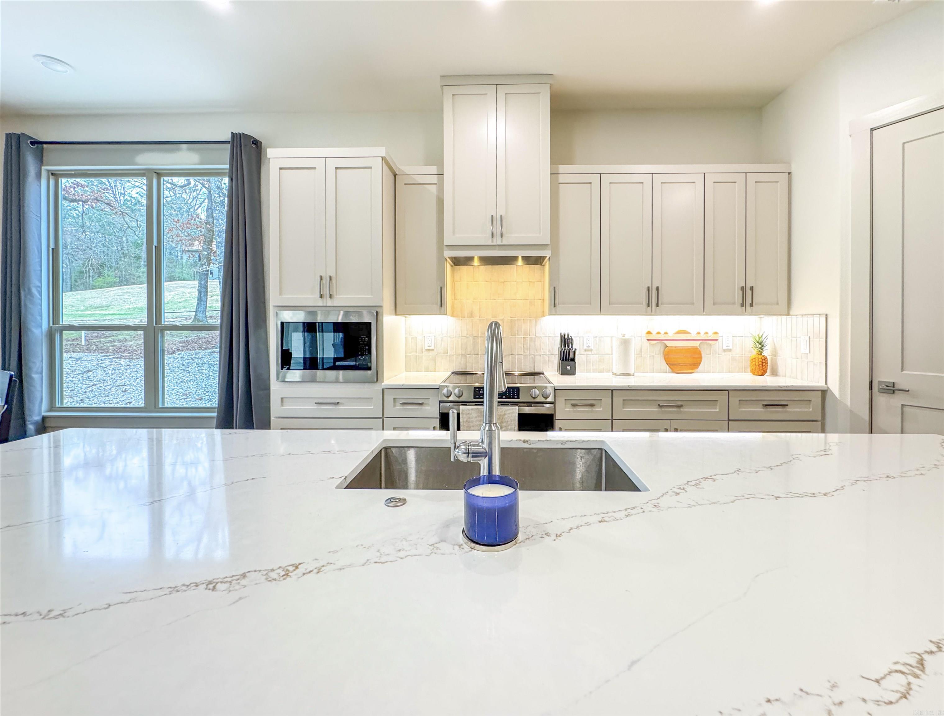 24 Zarina Lane Hot Springs Village, AR 71909