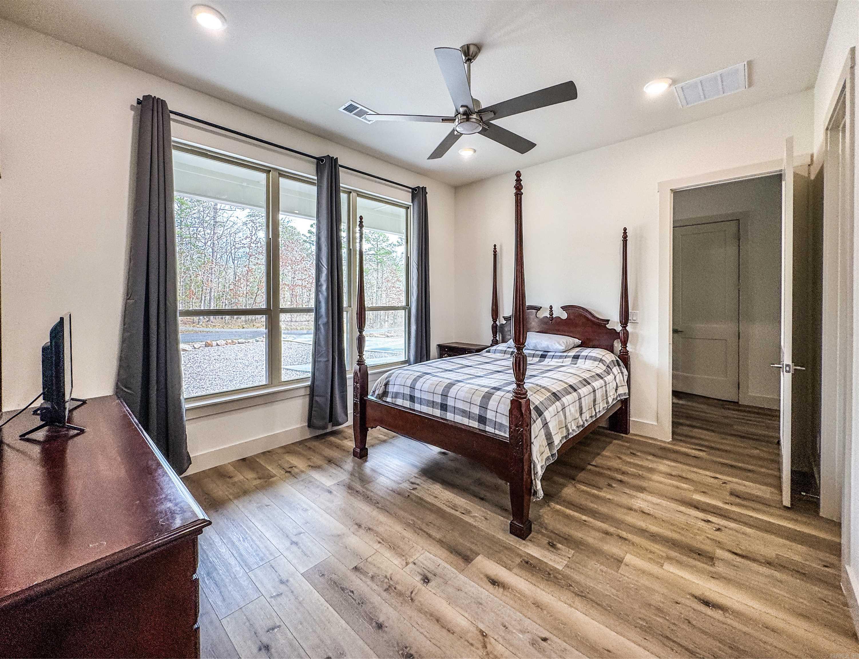 24 Zarina Lane Hot Springs Village, AR 71909