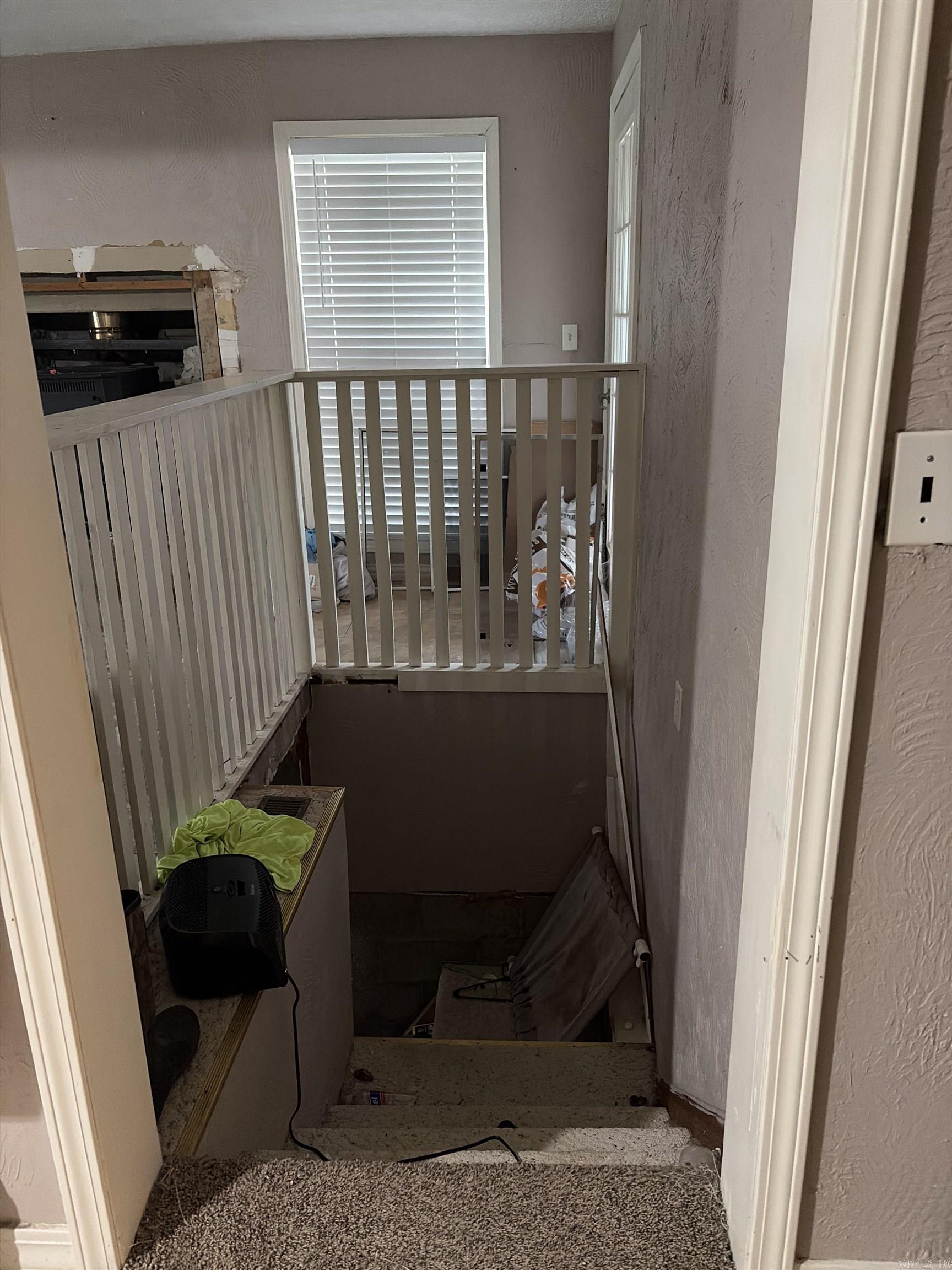 100 Kendall Dr  Salesville, AR