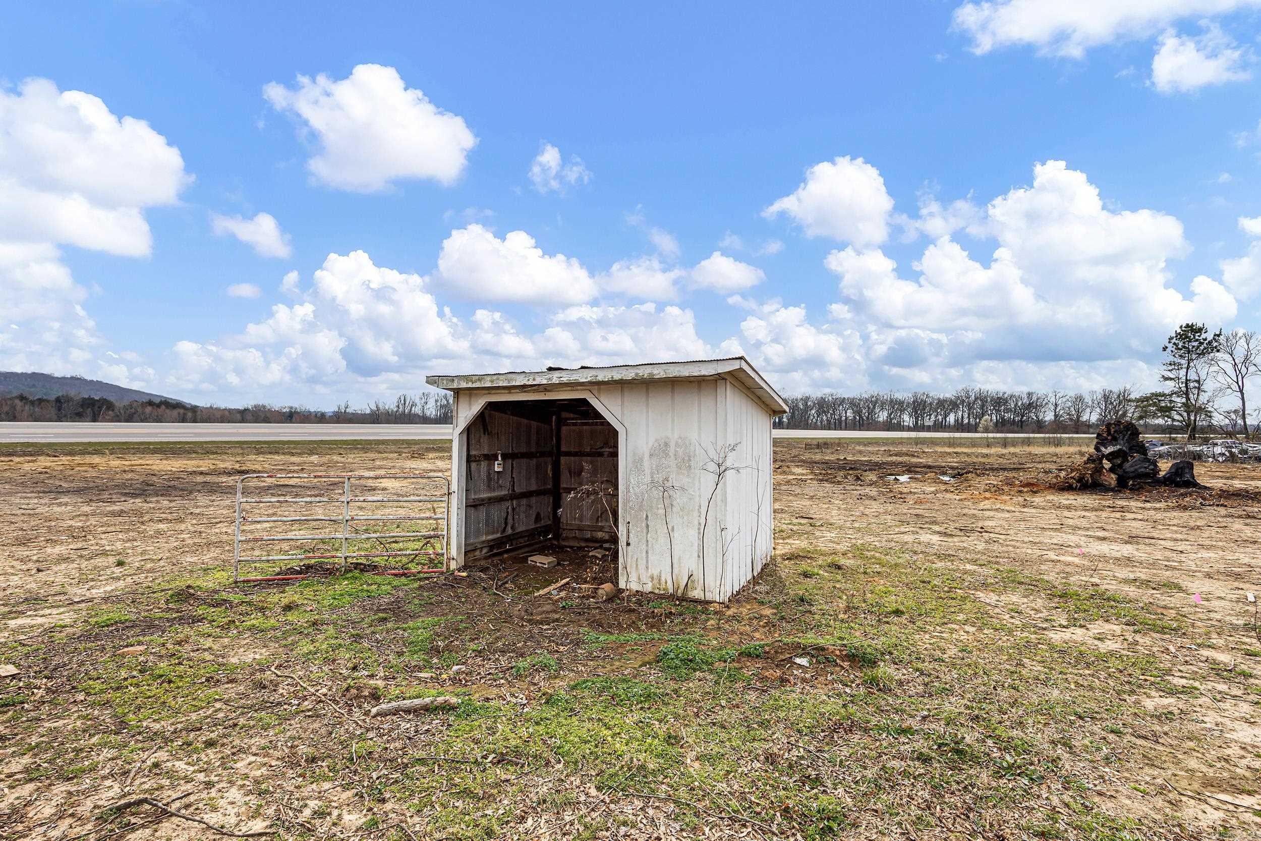 2706 AR 124  Russellville, AR