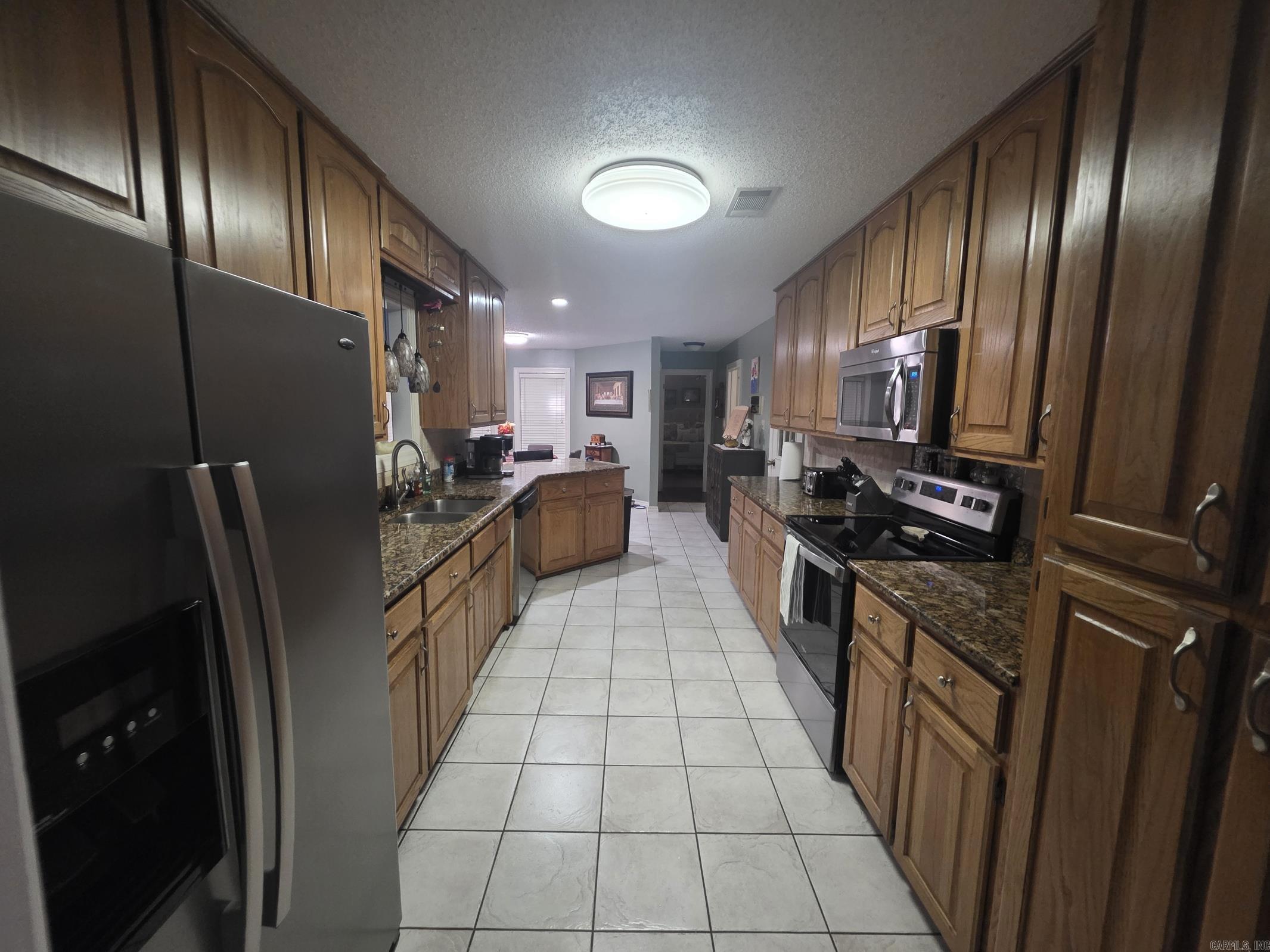 902 Deerfield Ct Russellville, AR 72801