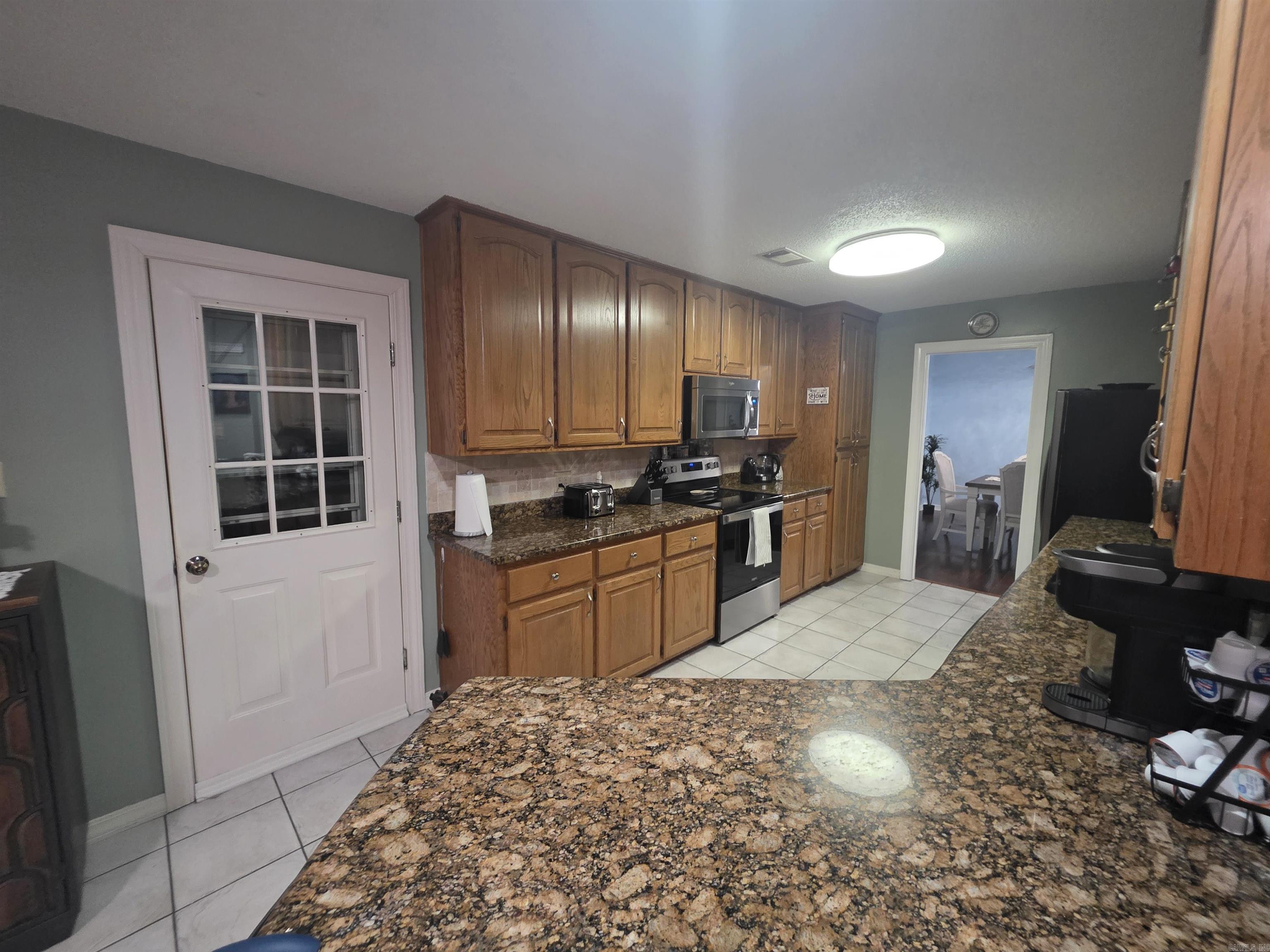 902 Deerfield Ct  Russellville, AR