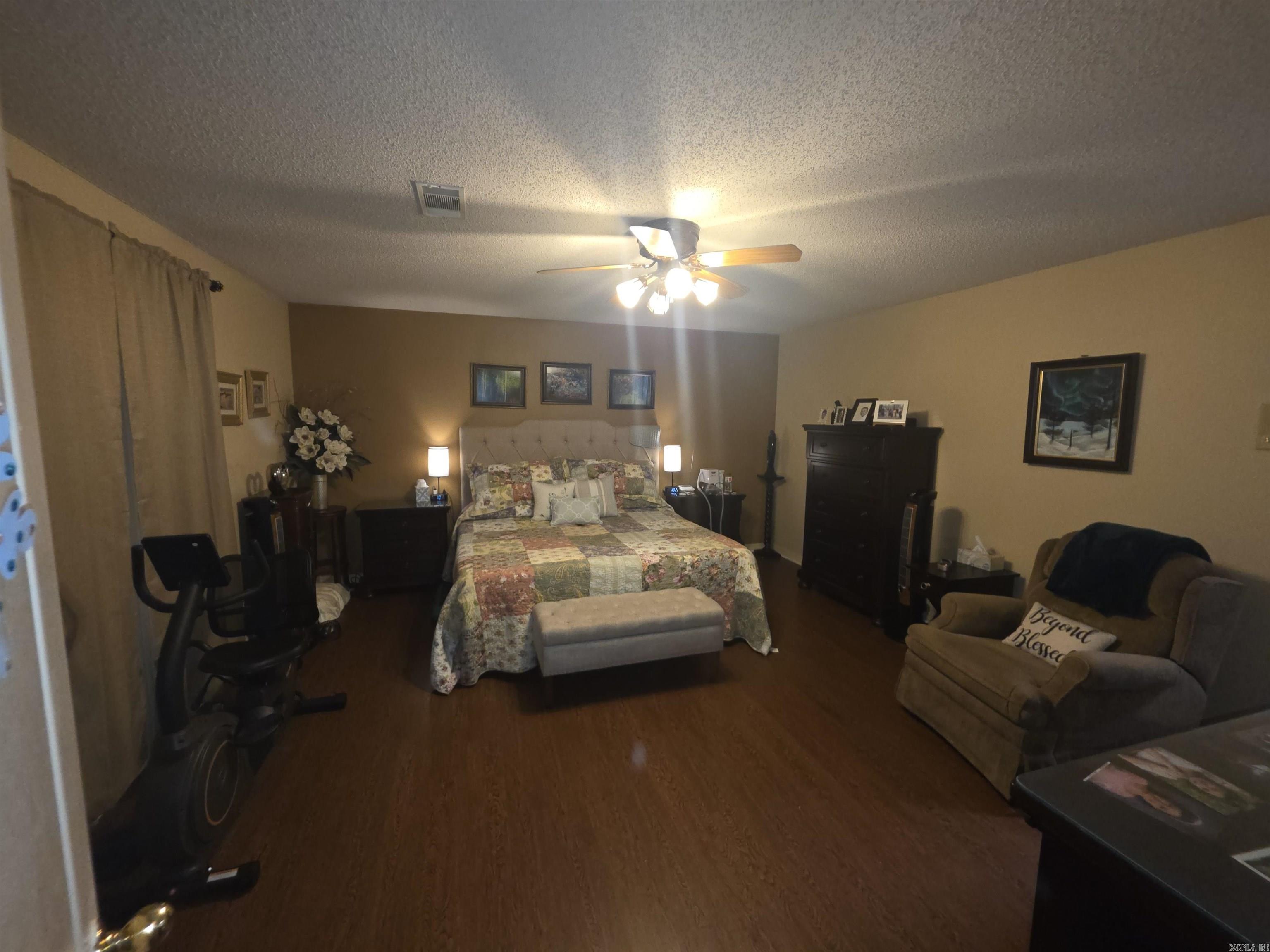 902 Deerfield Ct  Russellville, AR