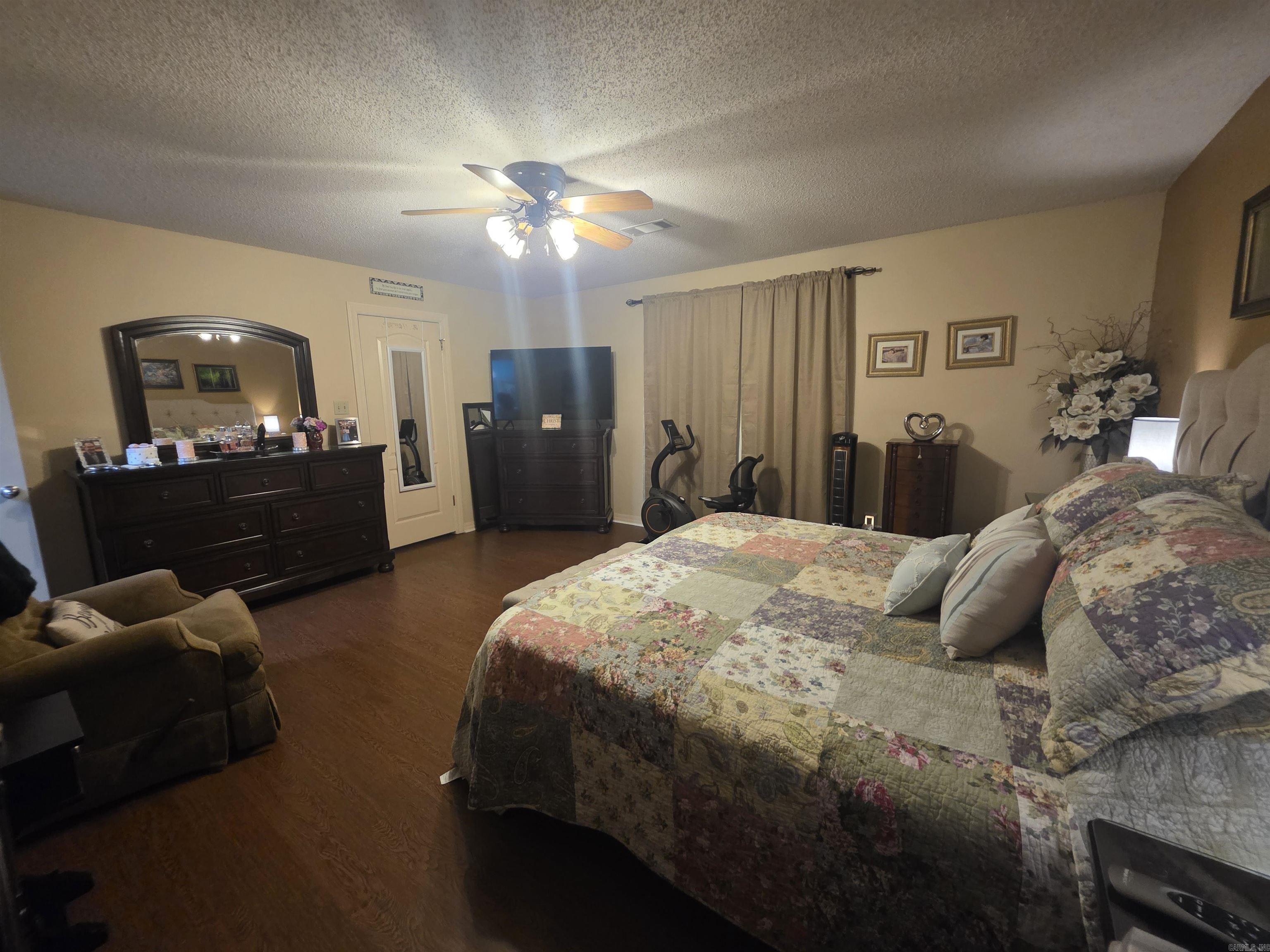 902 Deerfield Ct  Russellville, AR