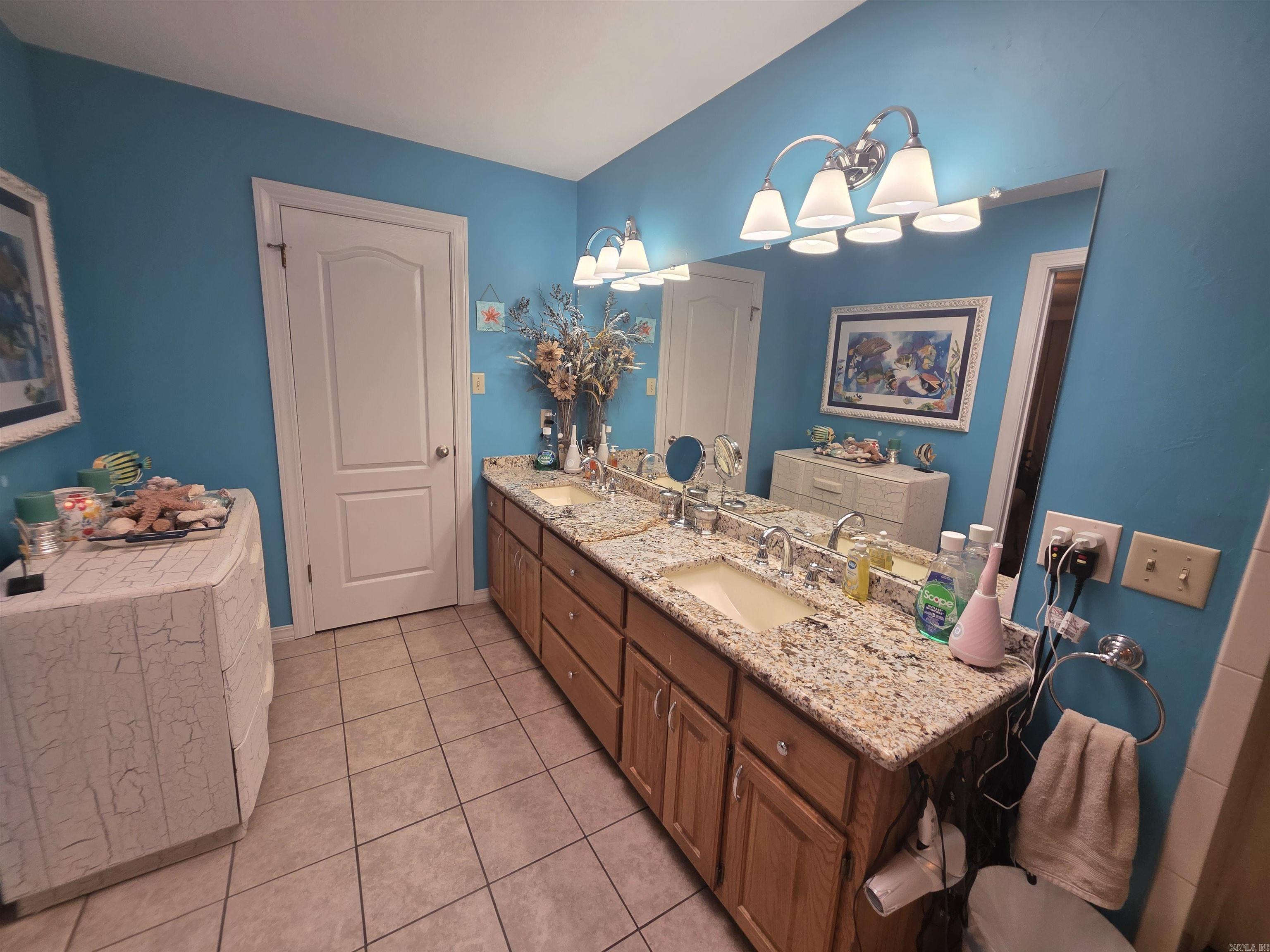 902 Deerfield Ct  Russellville, AR