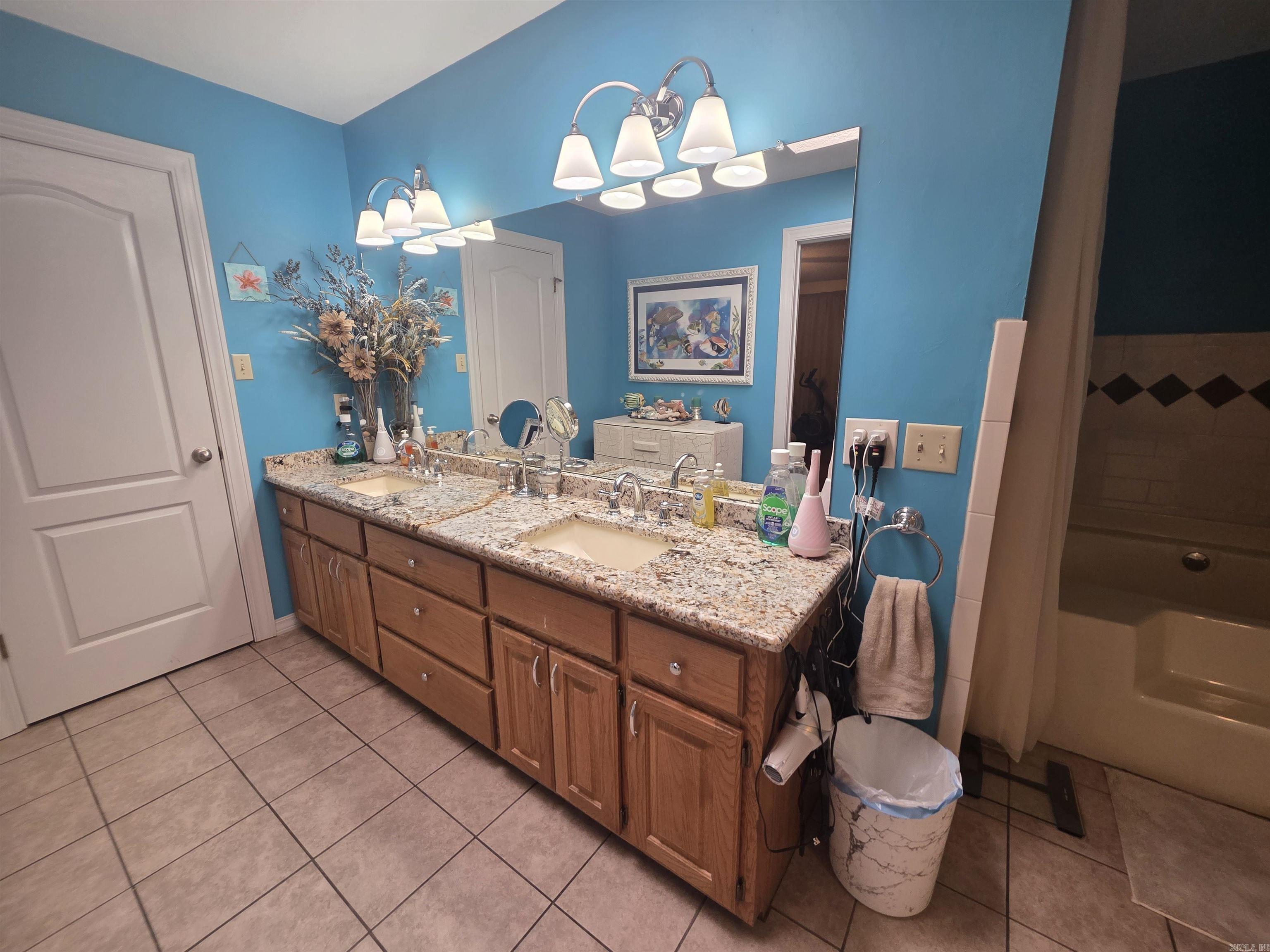 902 Deerfield Ct  Russellville, AR