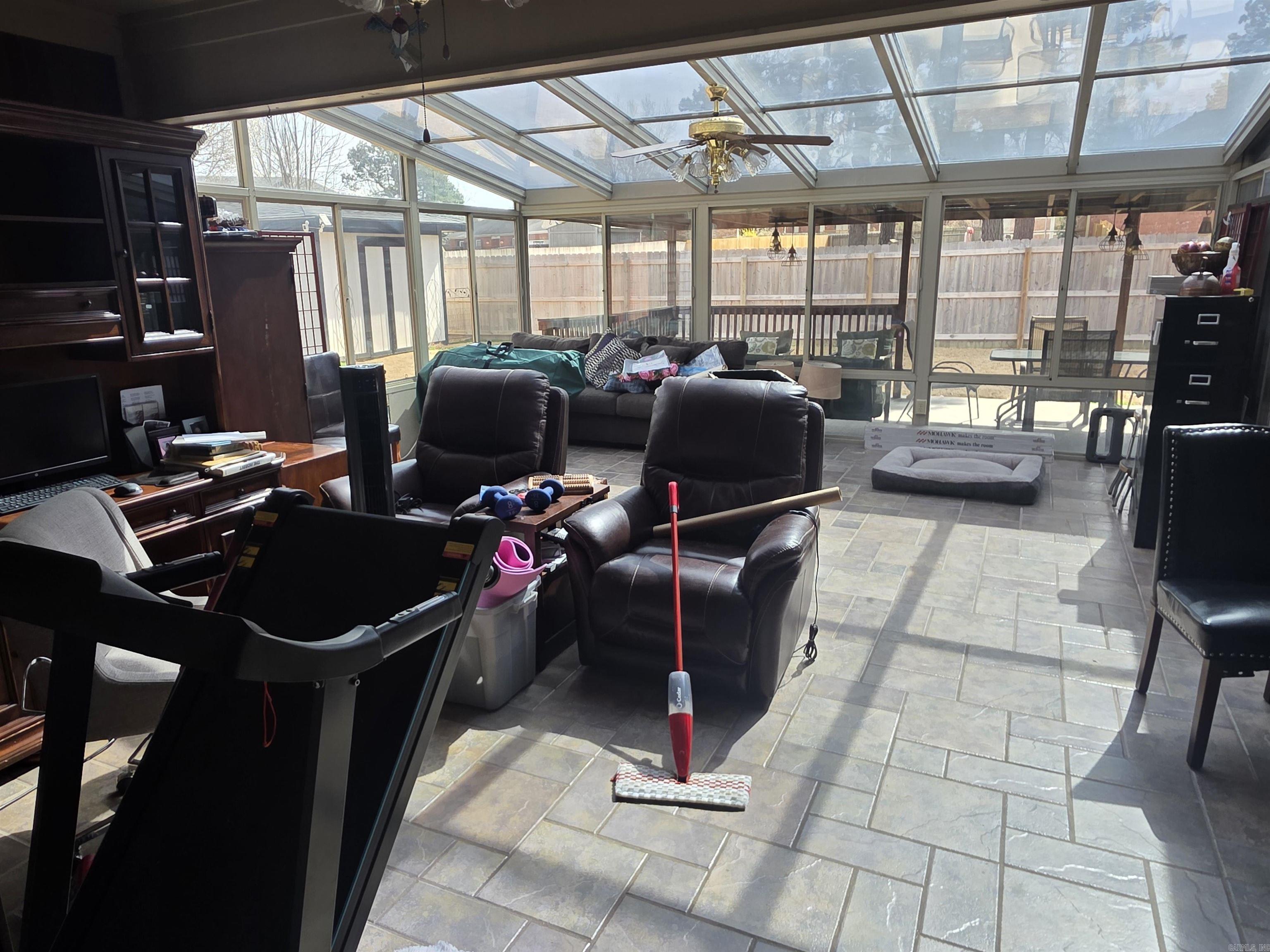 902 Deerfield Ct  Russellville, AR