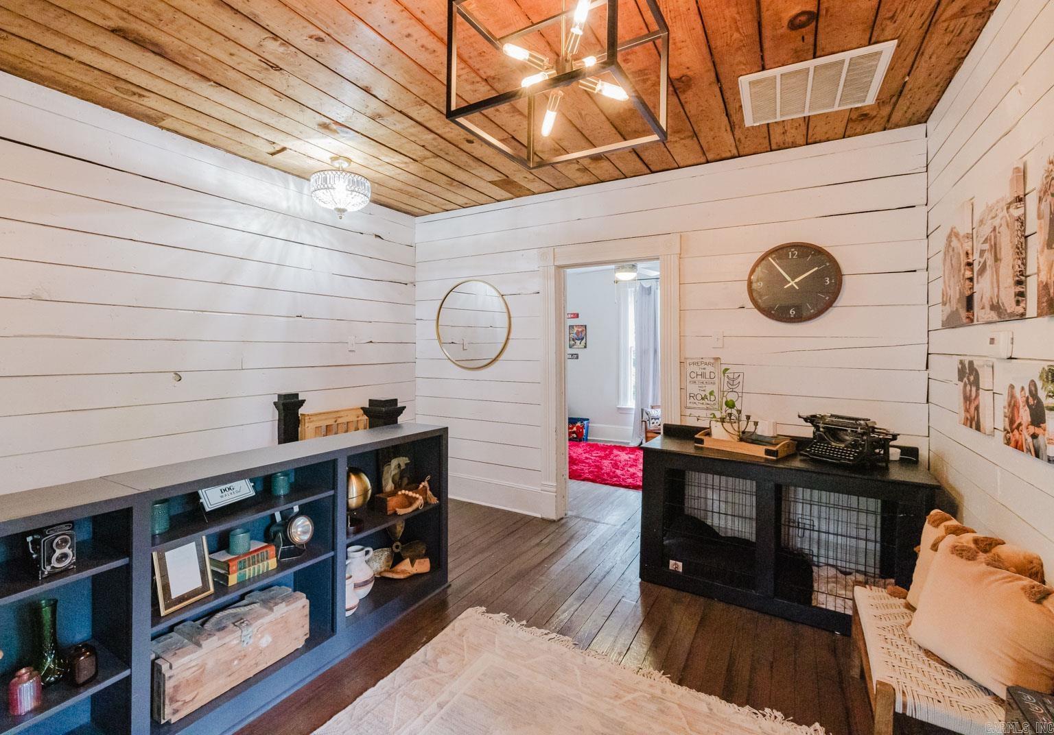 503 S First  Benton, AR