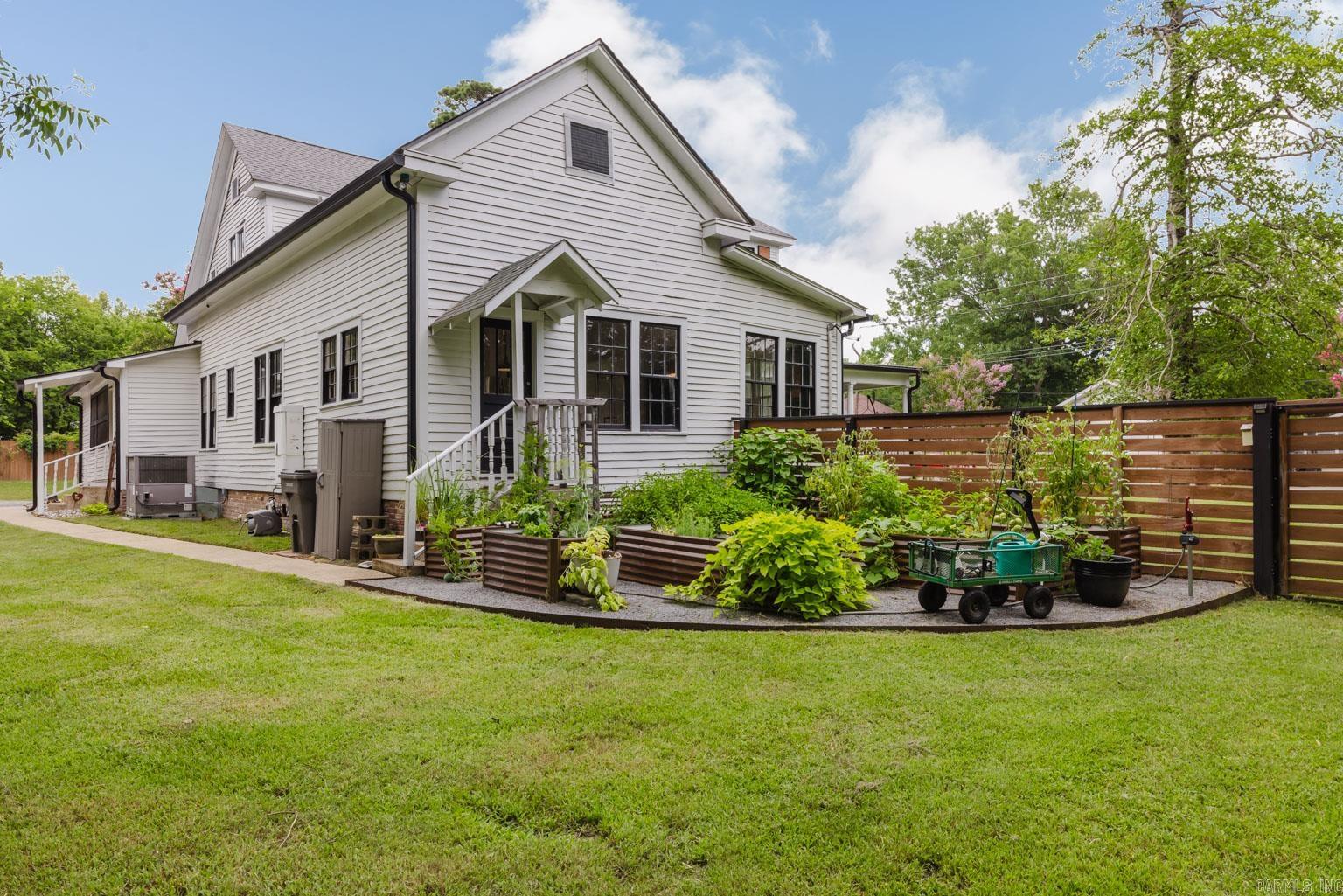 503 S First  Benton, AR