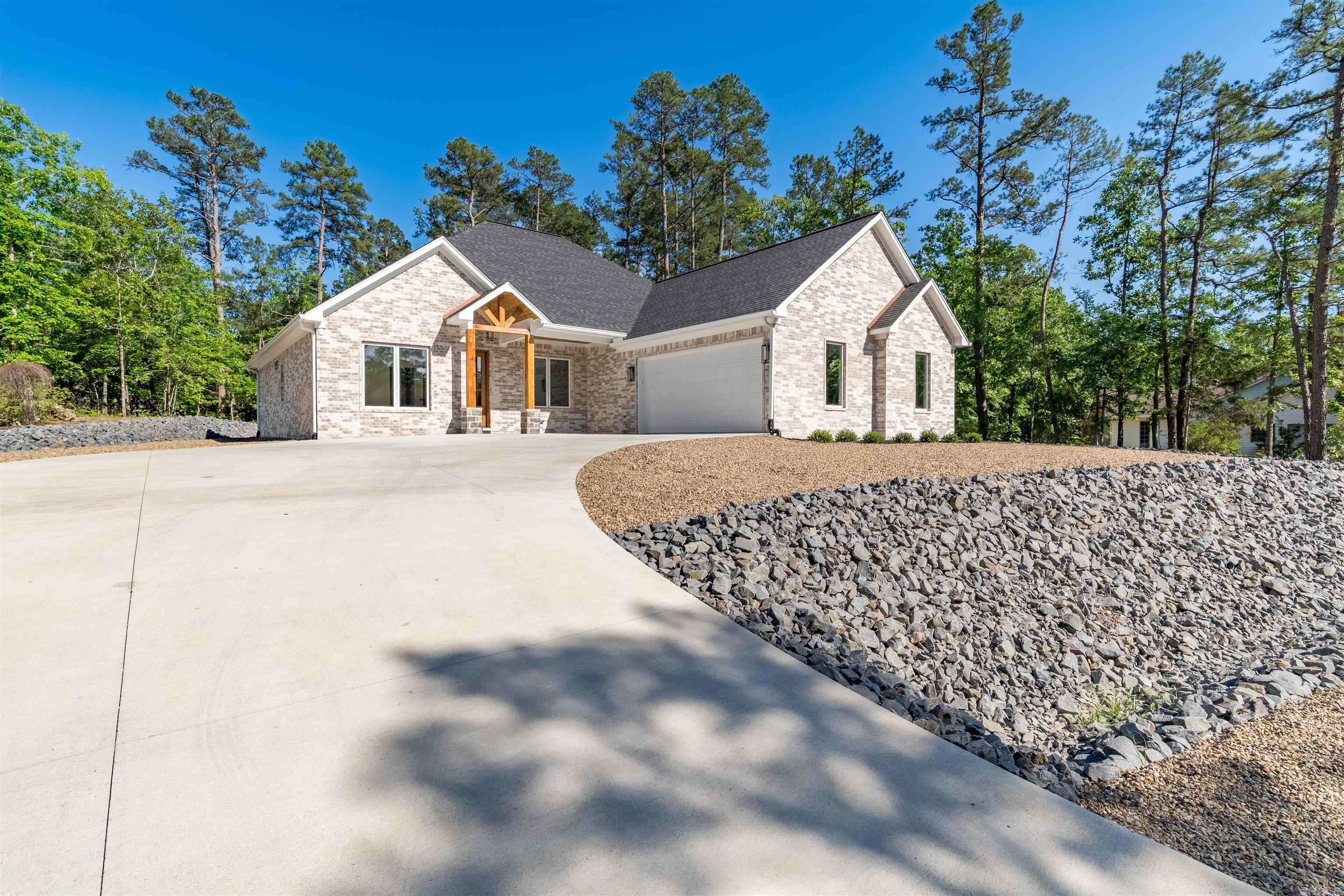 4 Tiburon Way Hot Springs Village, AR 71909