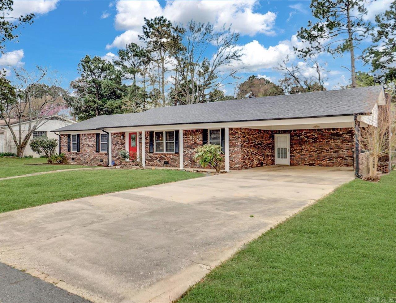 217 Hermlee  Hot Springs, AR