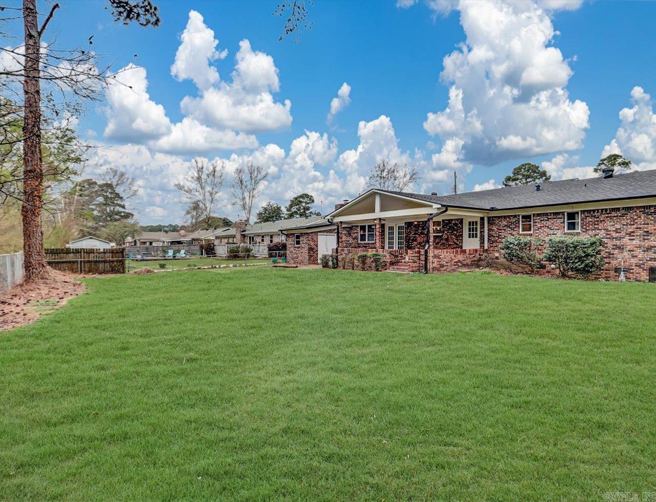 217 Hermlee  Hot Springs, AR