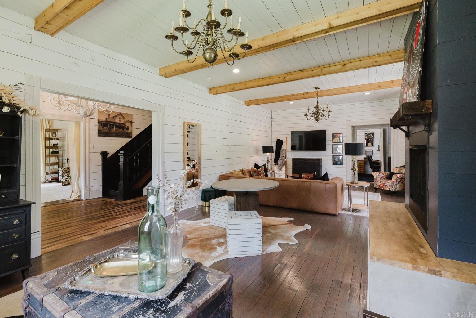 503 S First  Benton, AR