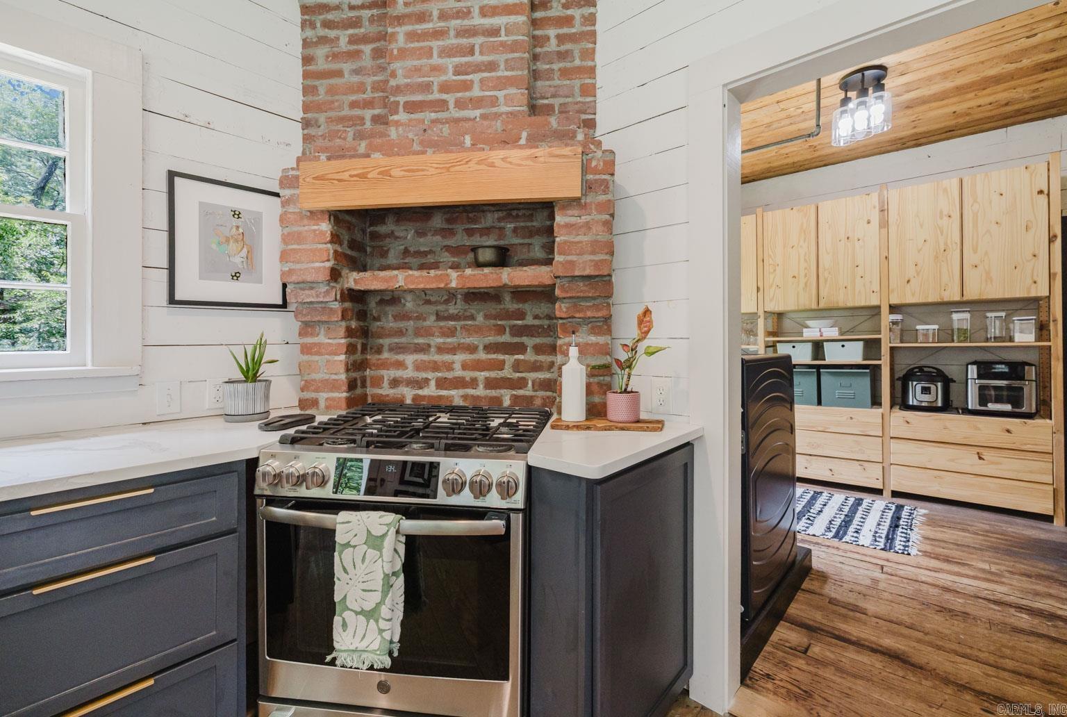 503 S First  Benton, AR