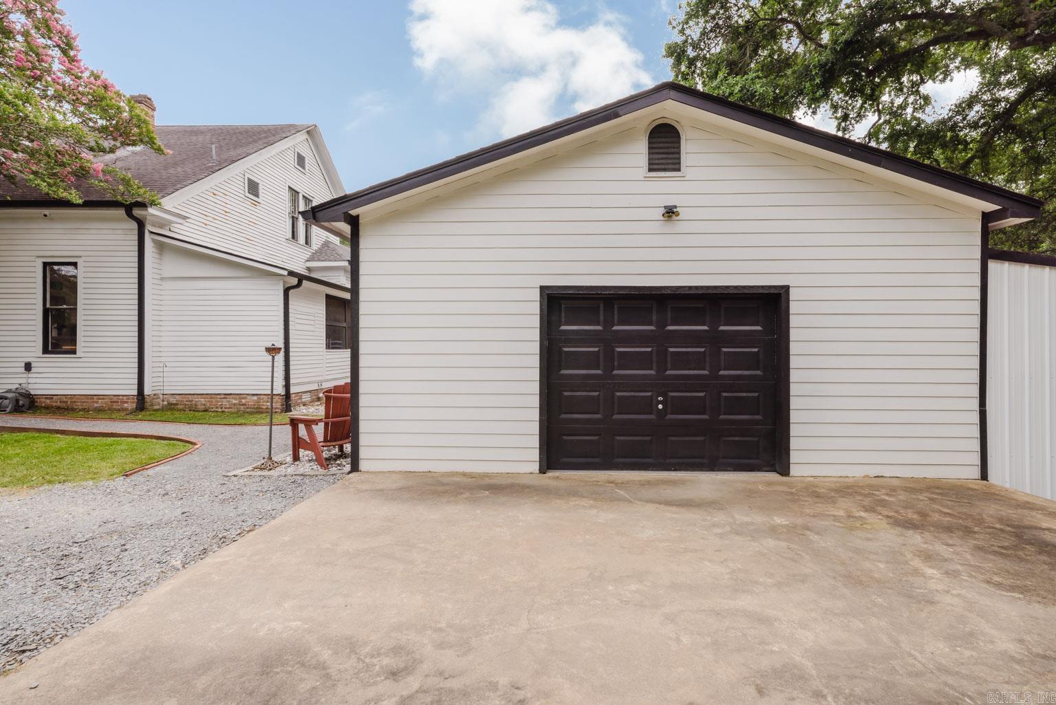 503 S First  Benton, AR