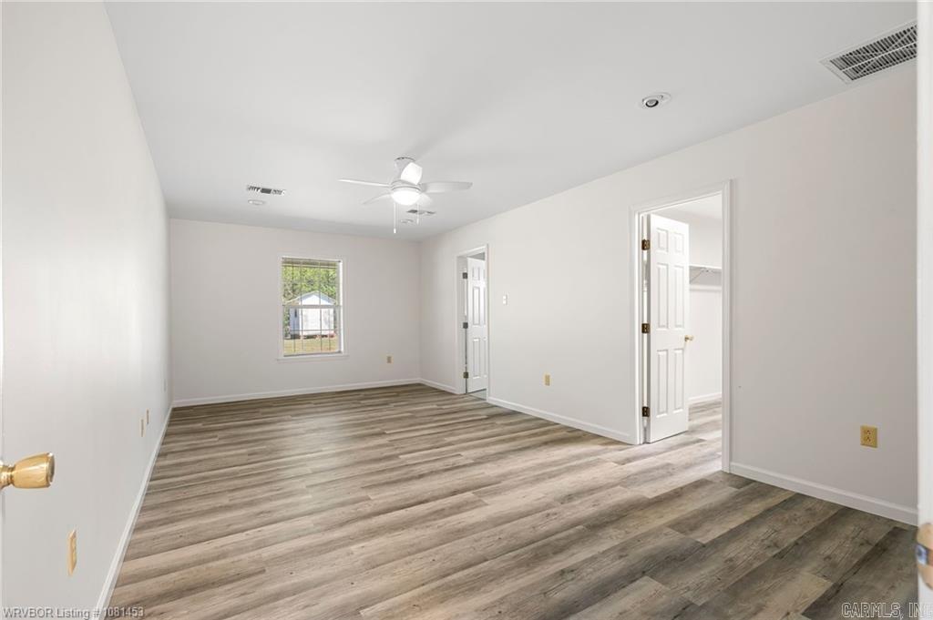 18558 E Highway 28  Parks, AR