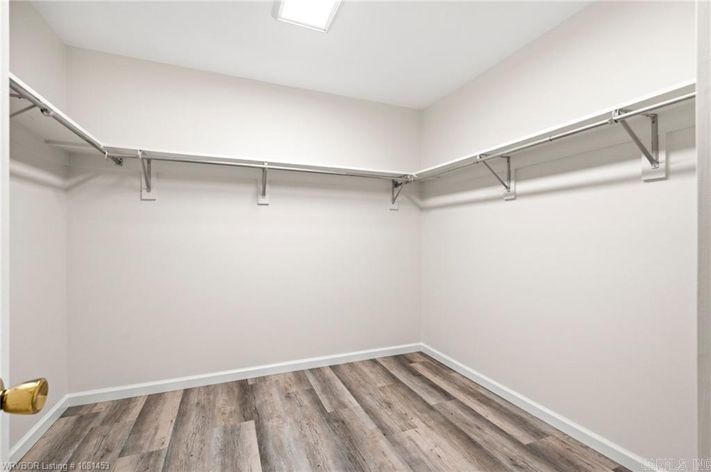 18558 E Highway 28  Parks, AR