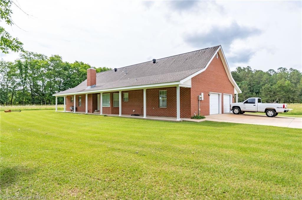 18558 E Highway 28  Parks, AR