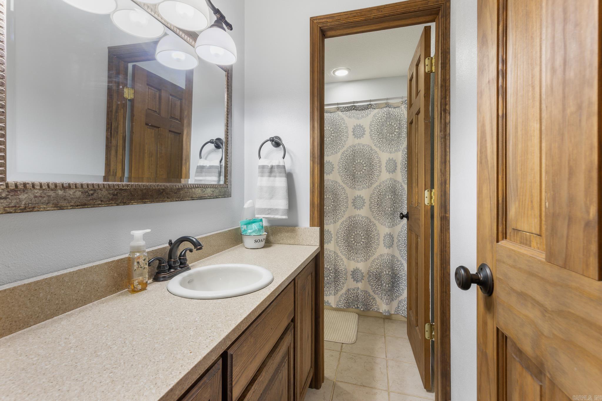 2718 Taylor  Harrison, AR