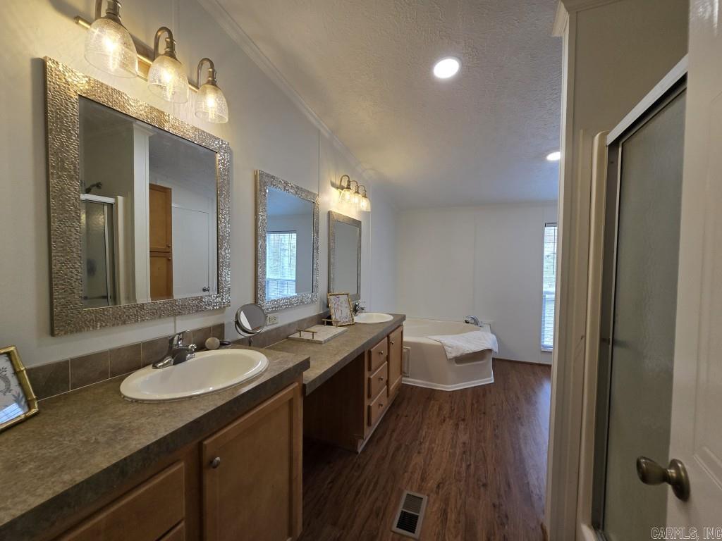 911 County Road 744  Colt, AR