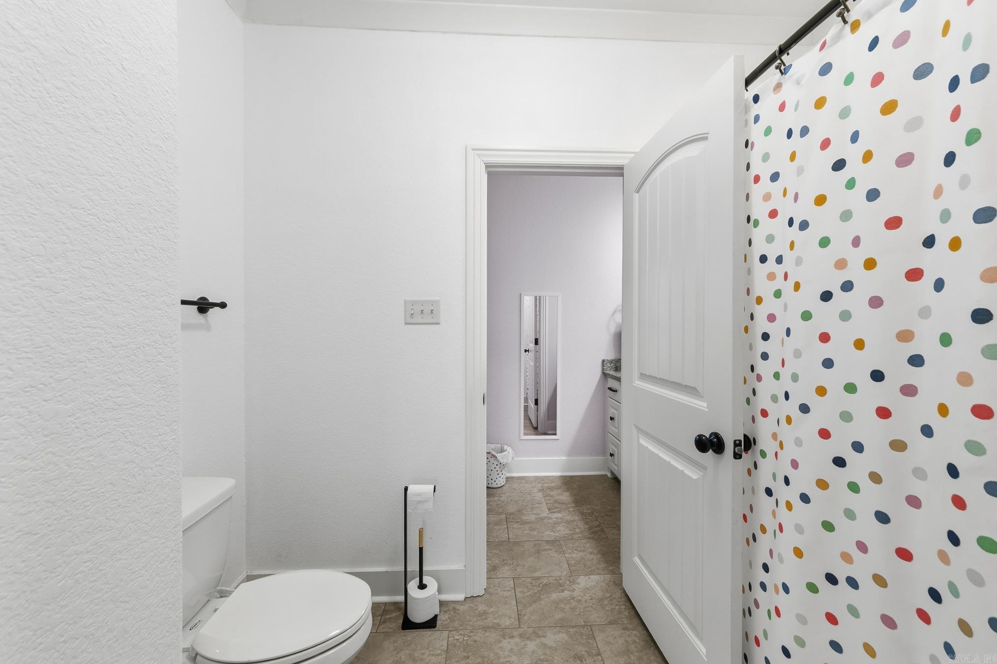 205 Lake Valley  Maumelle, AR