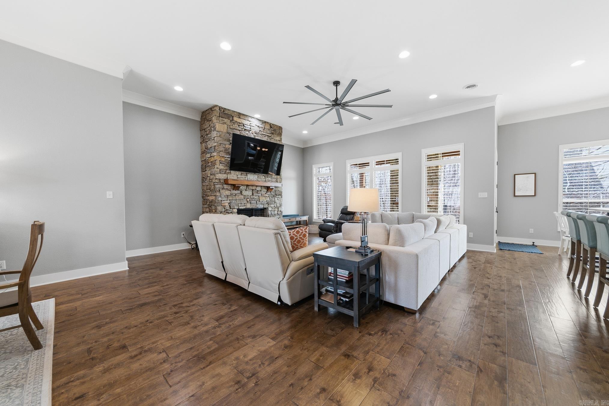 205 Lake Valley  Maumelle, AR