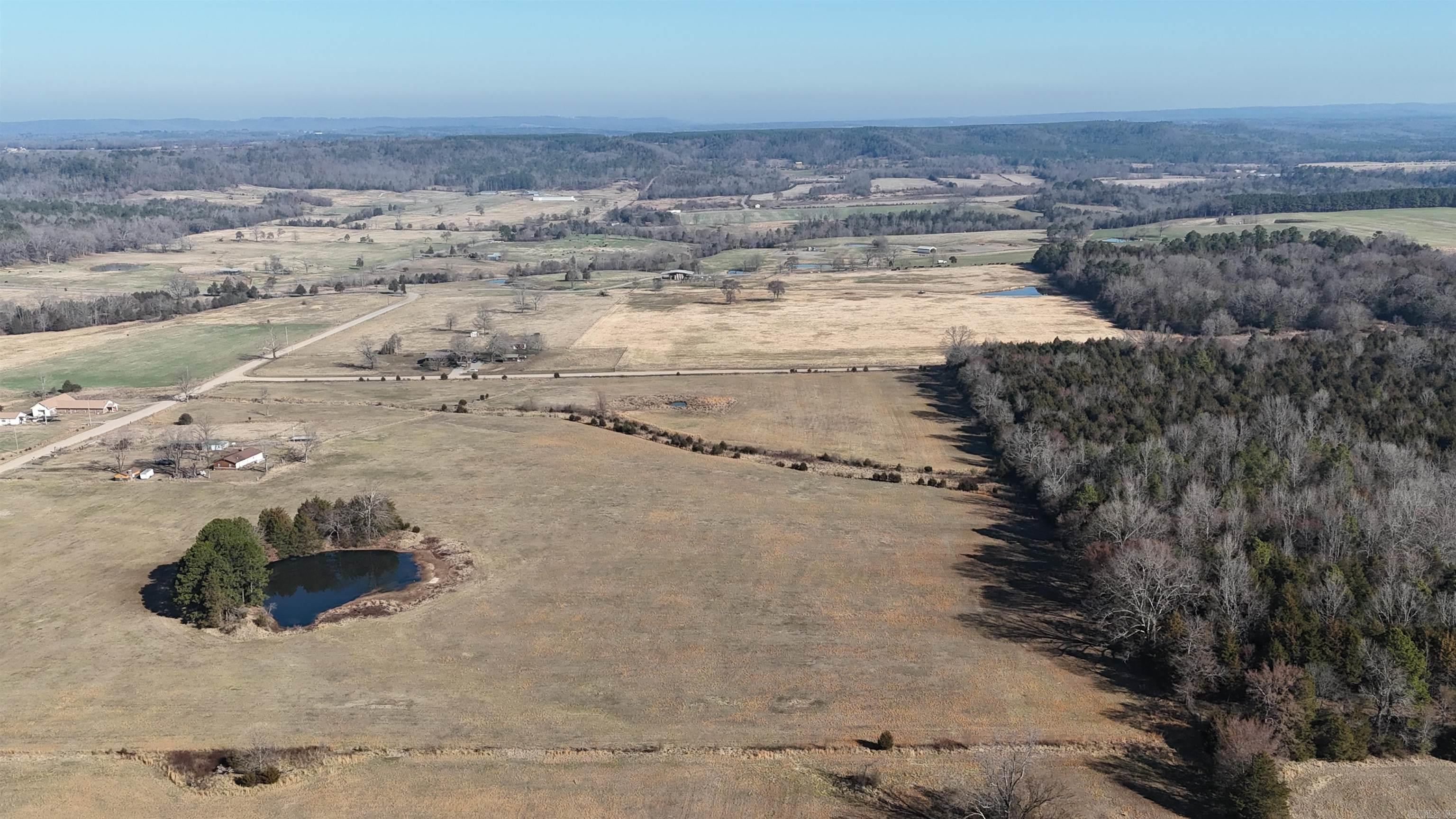 230 Ceder Creek Rd  Center Ridge, AR